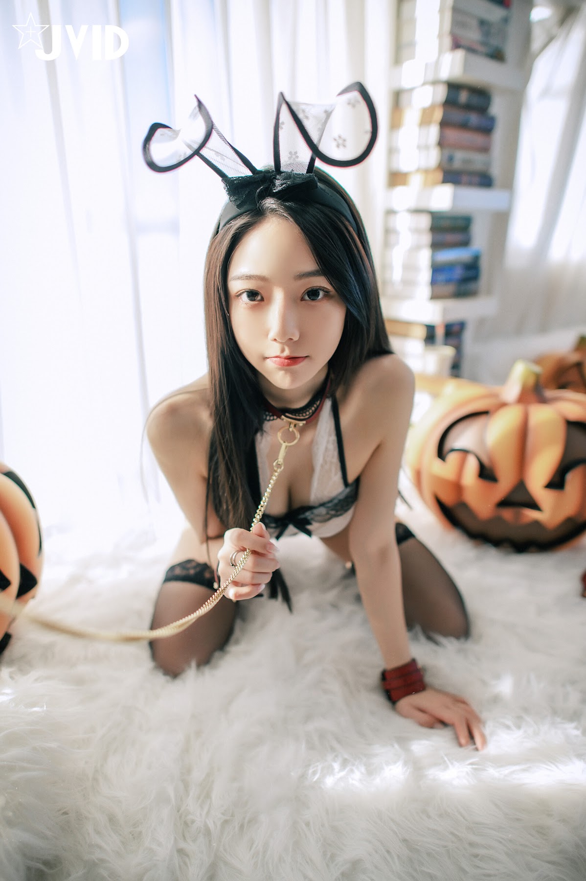 [JVID] 啾啾 – 学妹化身恶魔兔兔 - P70