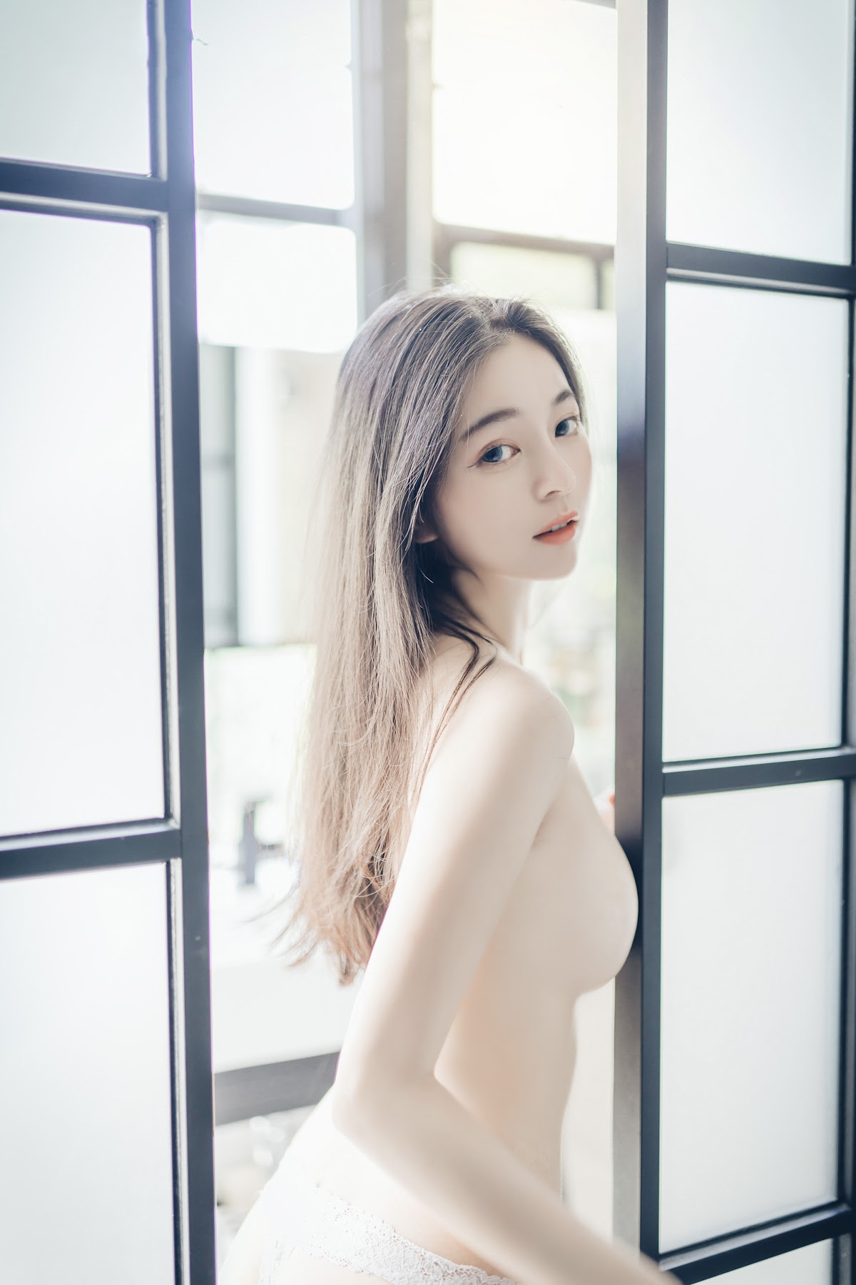 [JVID] 辰辰 – 午后阳光-透视连衣 - P54