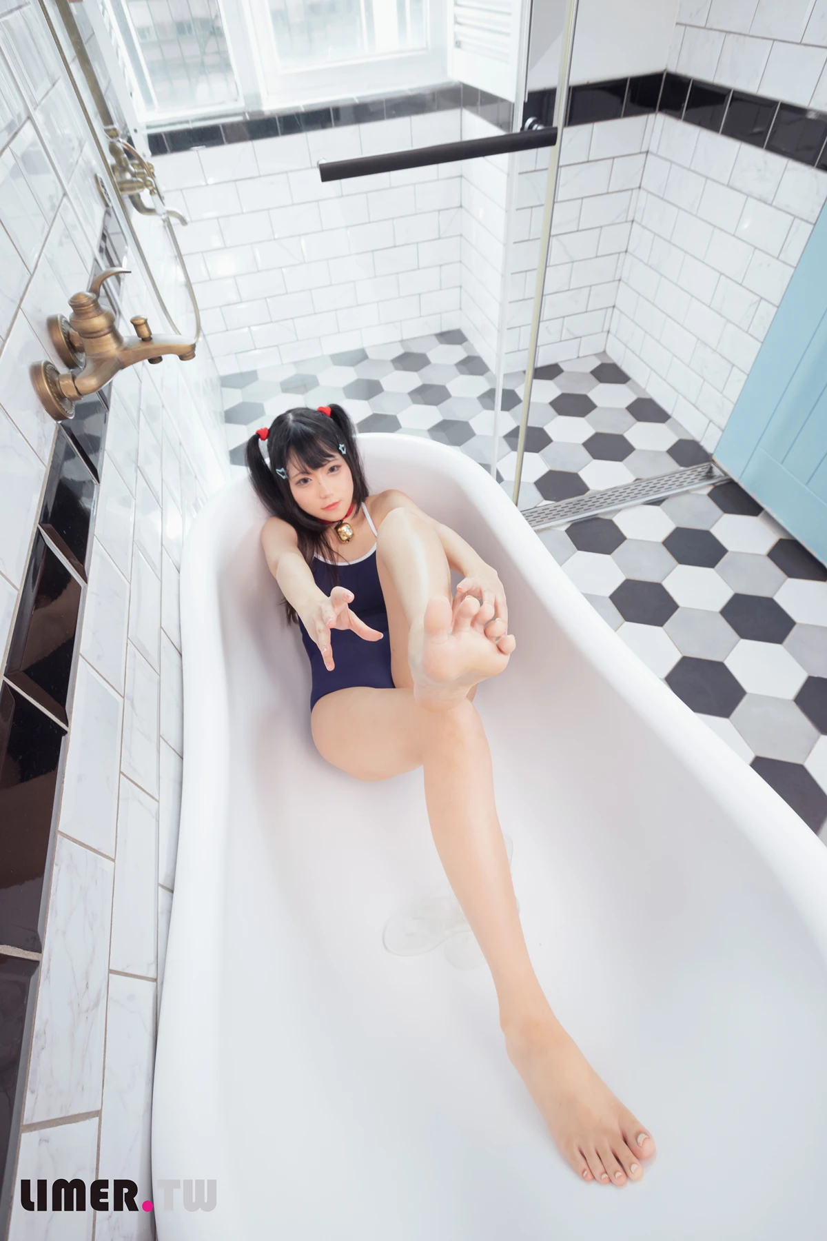 Linnco, Limerence Photobook No.001 Set.01 - P53