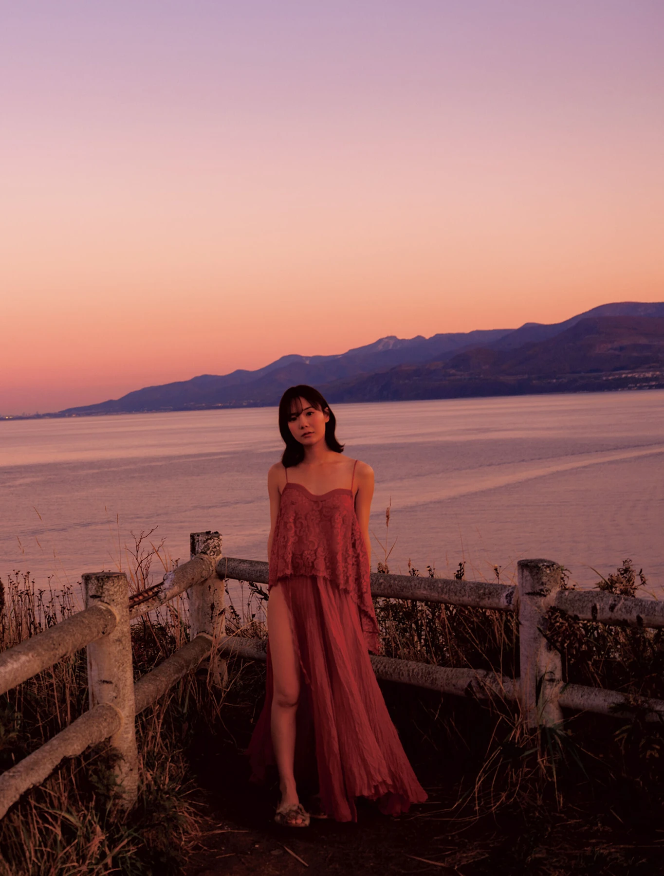 MIRU みる, アダルト写真集 「Scenery」 Set.01 - P2