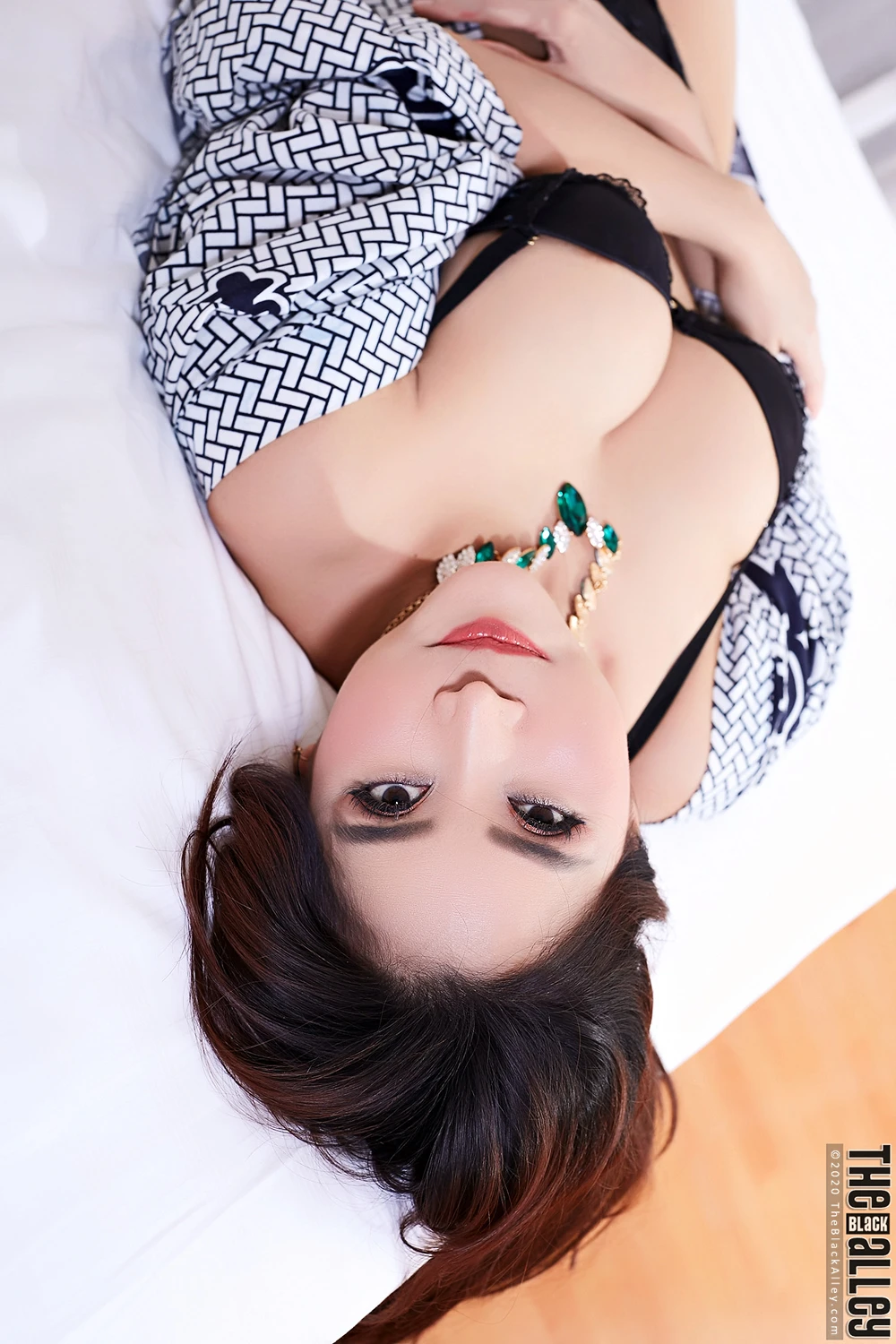 Olivia – The Black Alley Photobook Set.15 - P22