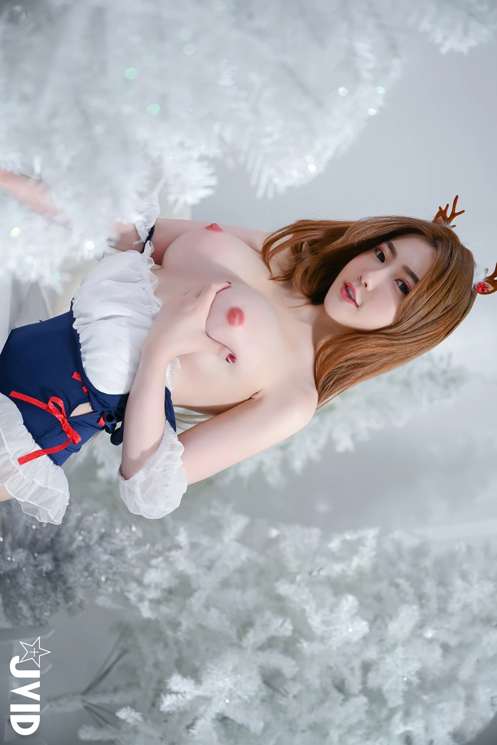 JVID 璃奈醬 – 璃奈醬耶誕感謝祭,一集三套服裝,三種玩法,三次高潮!! Set.01 - P21