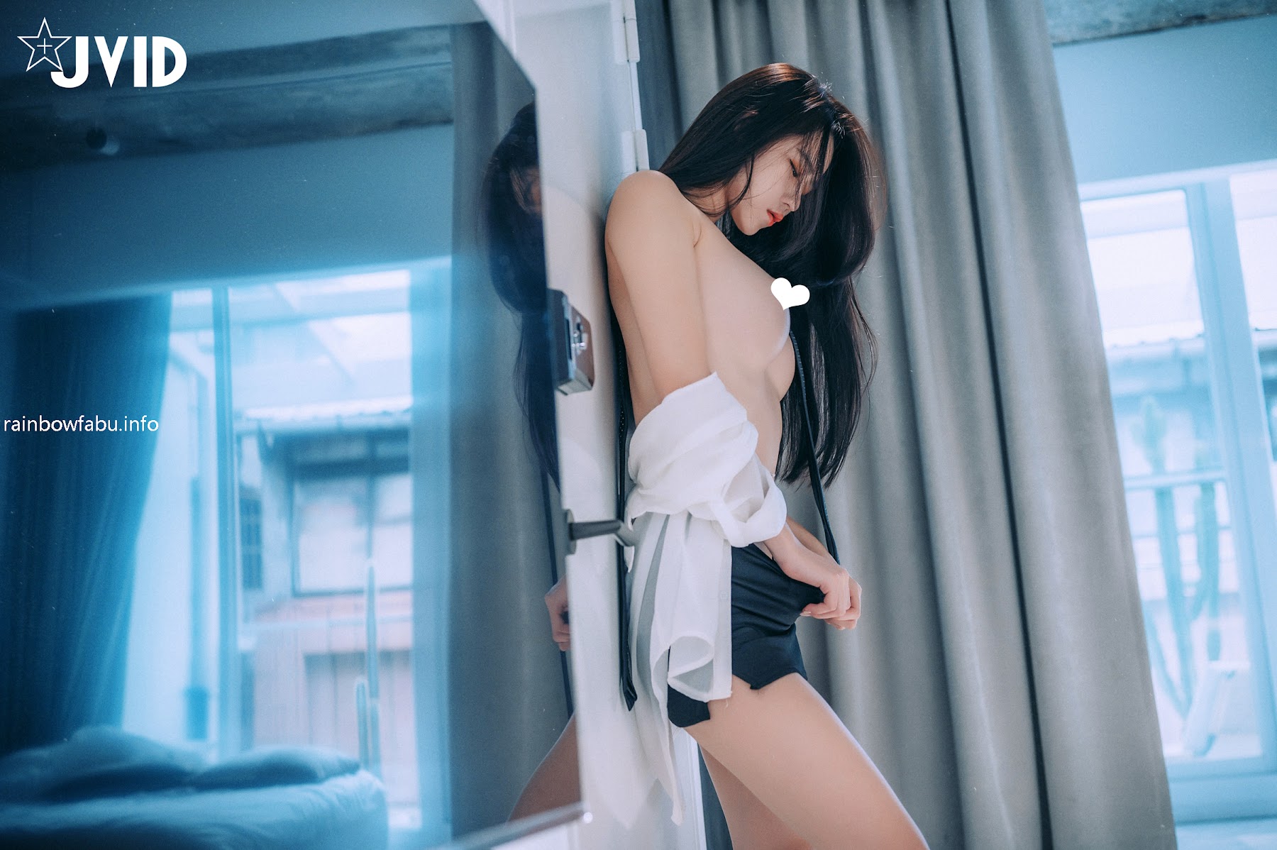 [JVID] 冰冰 – 性感长腿女秘书 - P3