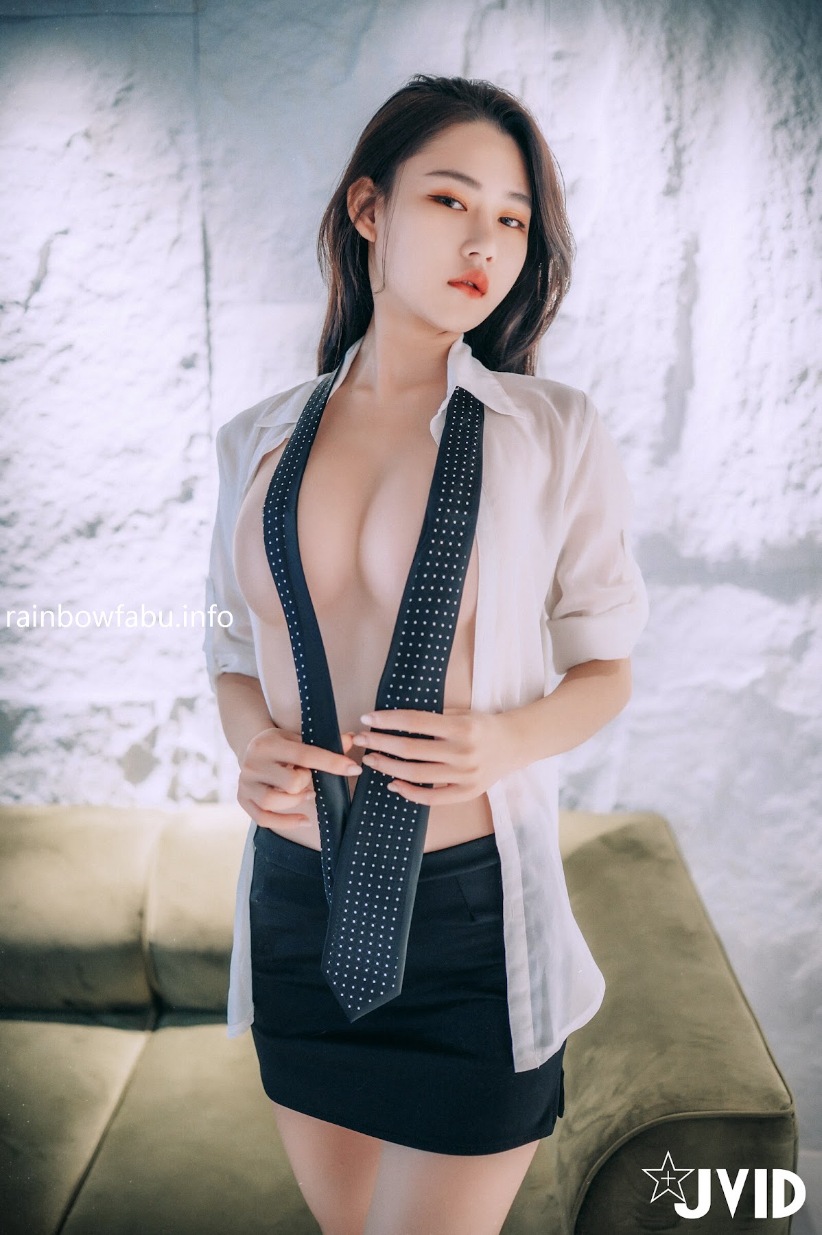 [JVID] 冰冰 – 性感长腿女秘书 - P40