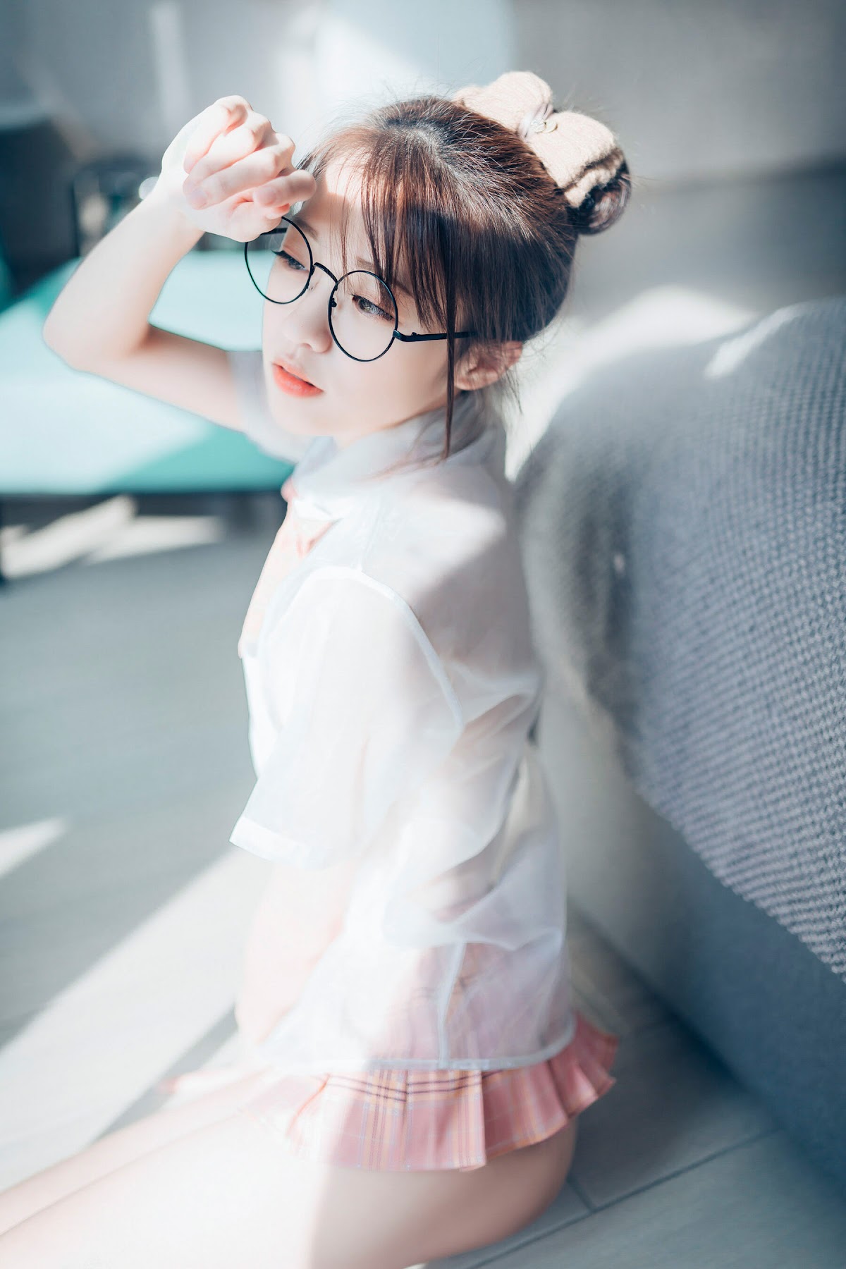 [JVID] 妍妍 Angel – 女孩在trasmart制服與眼鏡 - P11