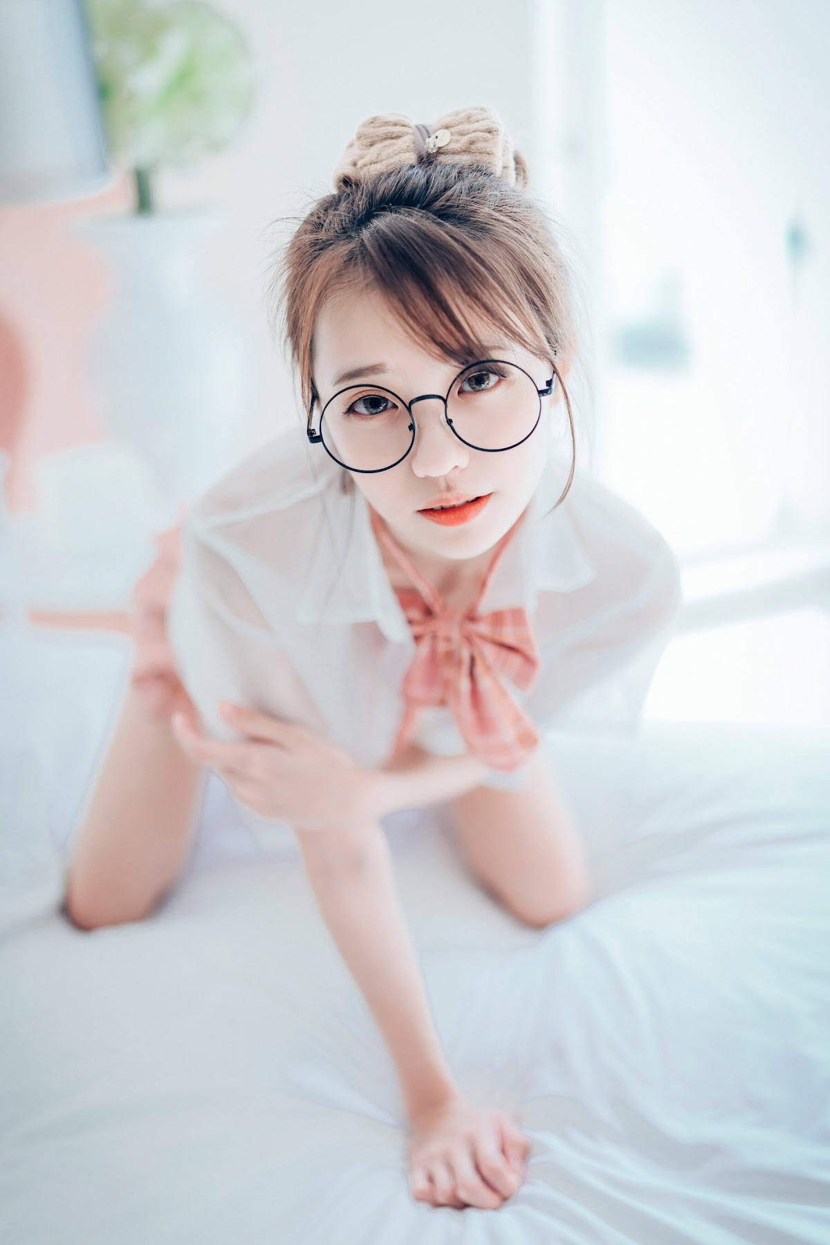 [JVID] 妍妍 Angel – 女孩在trasmart制服與眼鏡 - P36