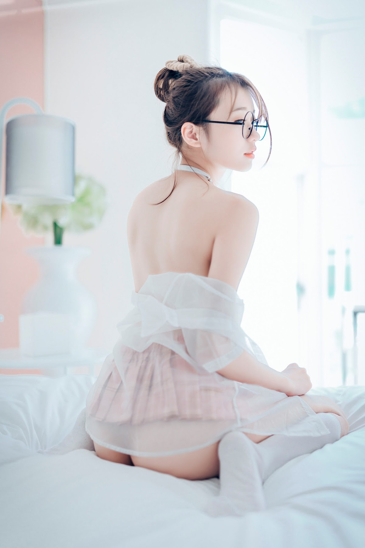 [JVID] 妍妍 Angel – 女孩在trasmart制服與眼鏡 - P37