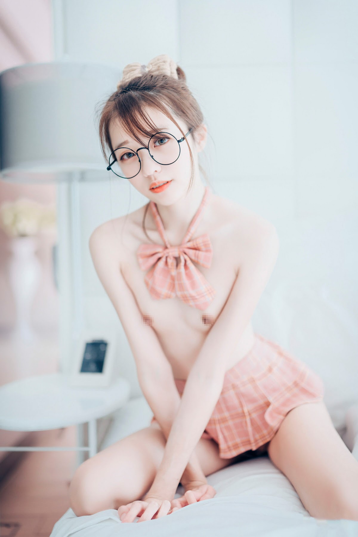 [JVID] 妍妍 Angel – 女孩在trasmart制服與眼鏡 - P49