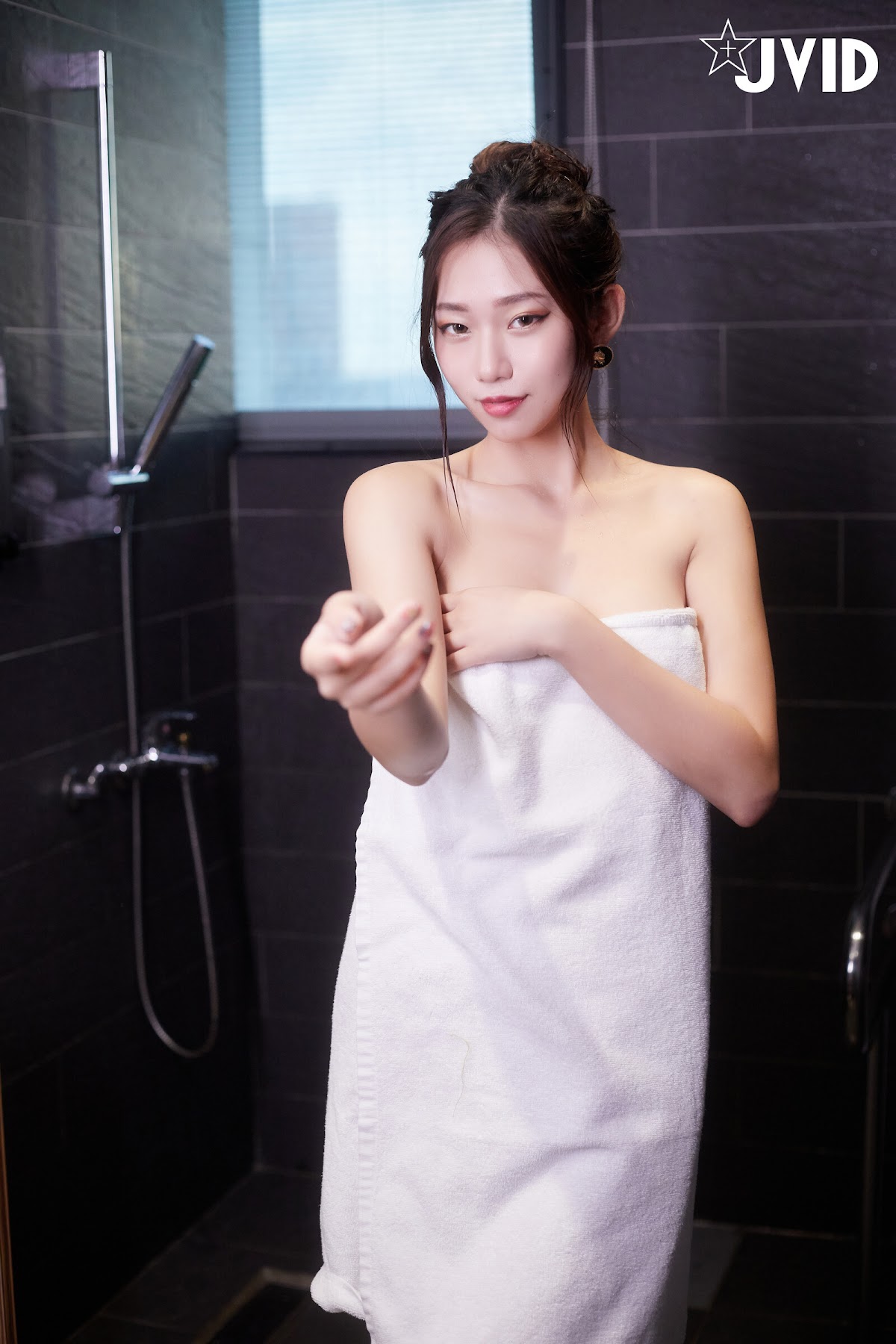 [JVID] Verna – 偶然的瞬間 機率千分之一 - P27