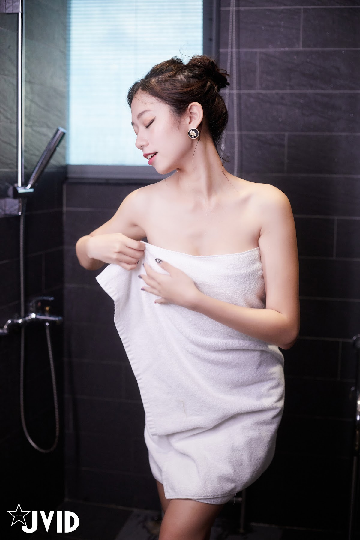 [JVID] Verna – 偶然的瞬間 機率千分之一 - P80