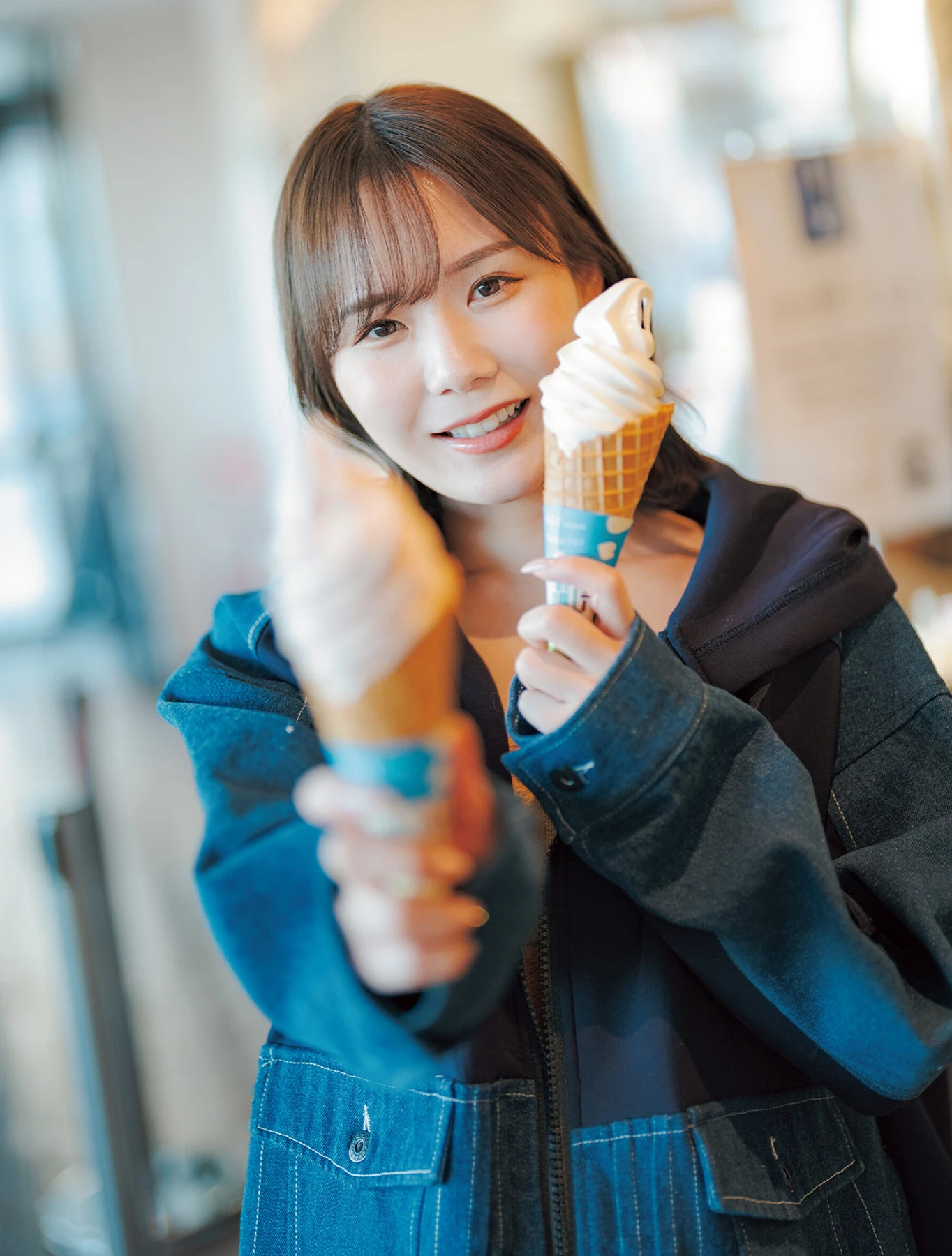 MIRU みる, アダルト写真集 「Scenery」 Set.04 - P21