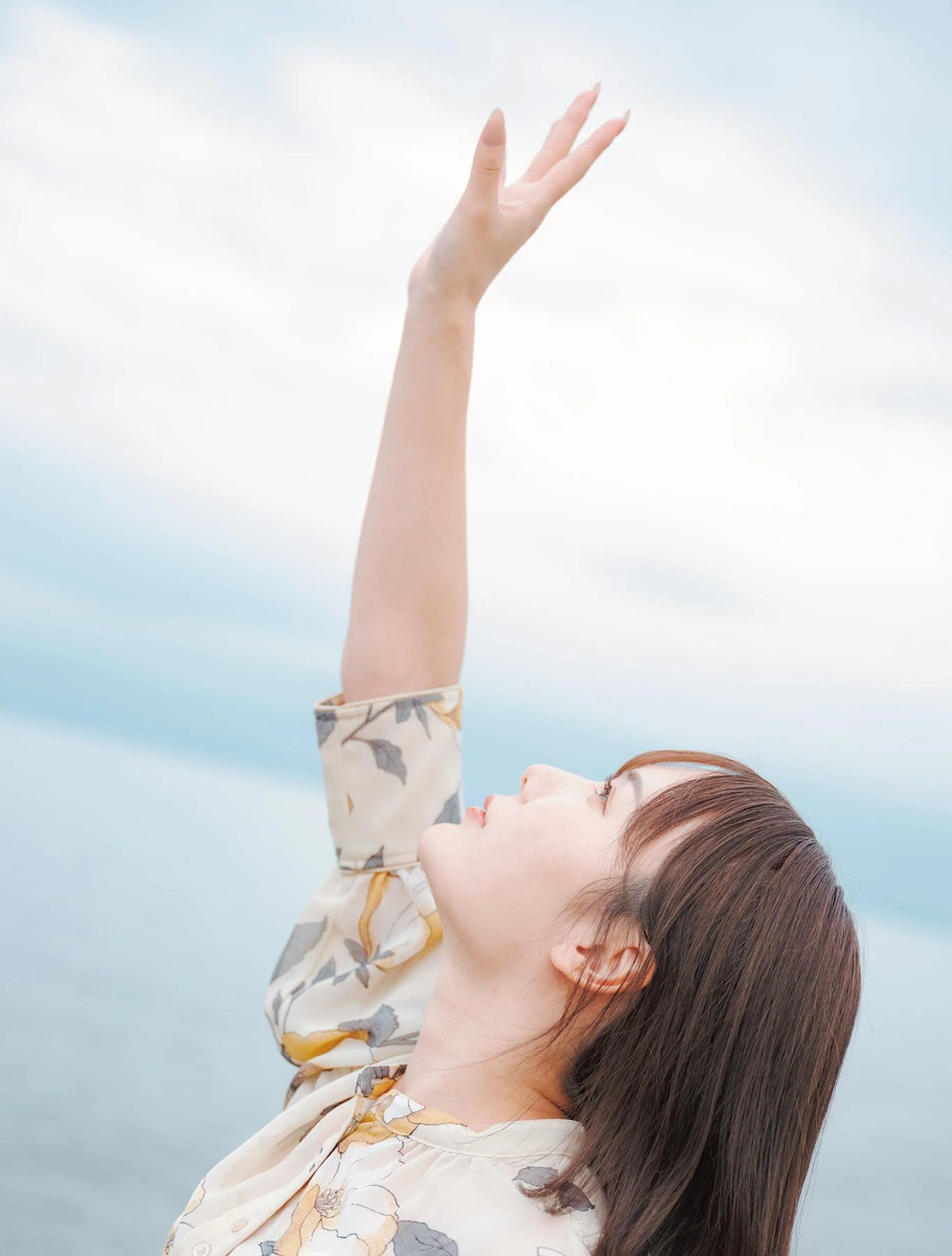 MIRU みる, アダルト写真集 「Scenery」 Set.04 - P2
