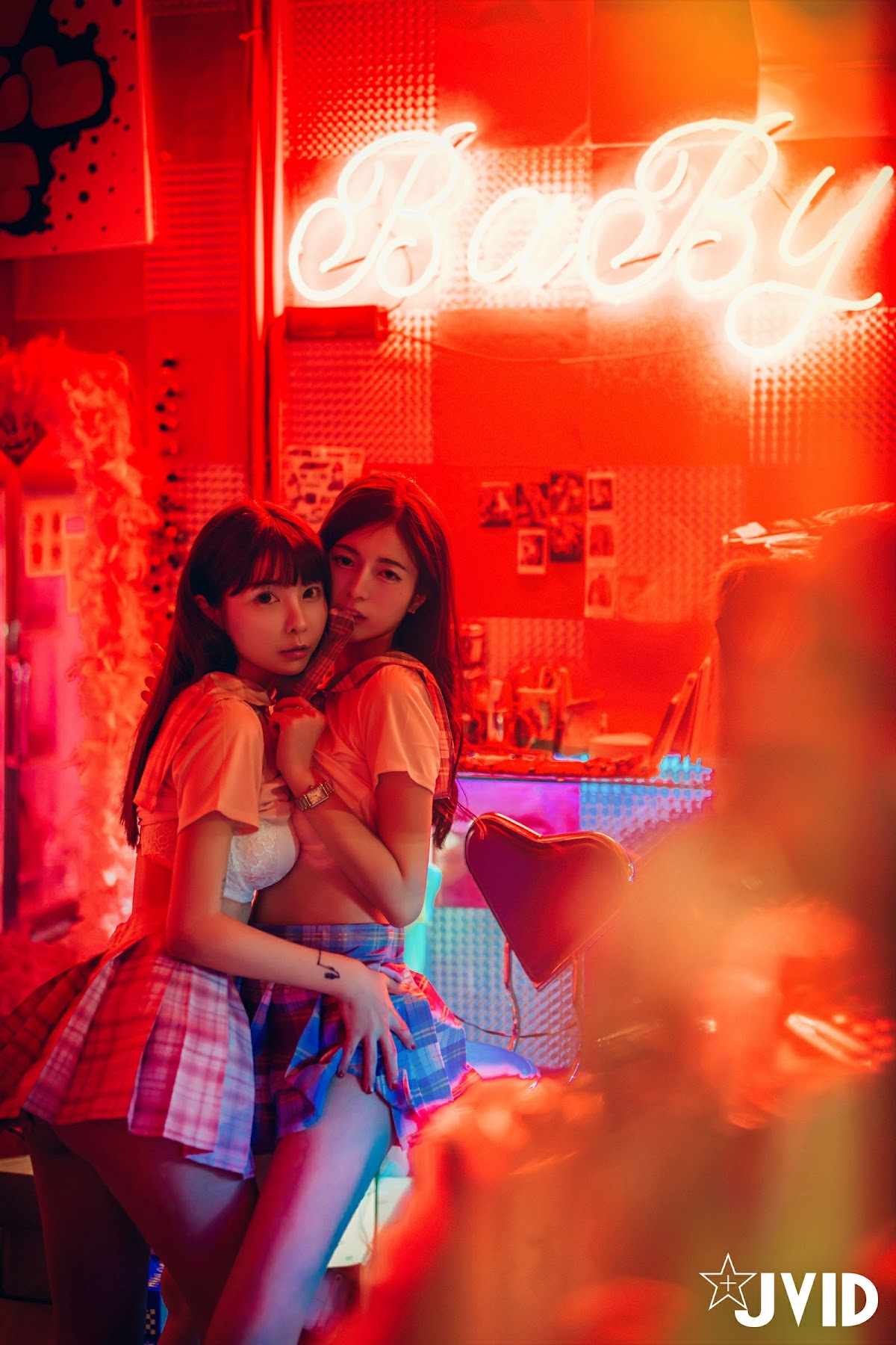 [JVID] 辰辰 & 胎尼 – 檳榔西施情色妄想 - P200