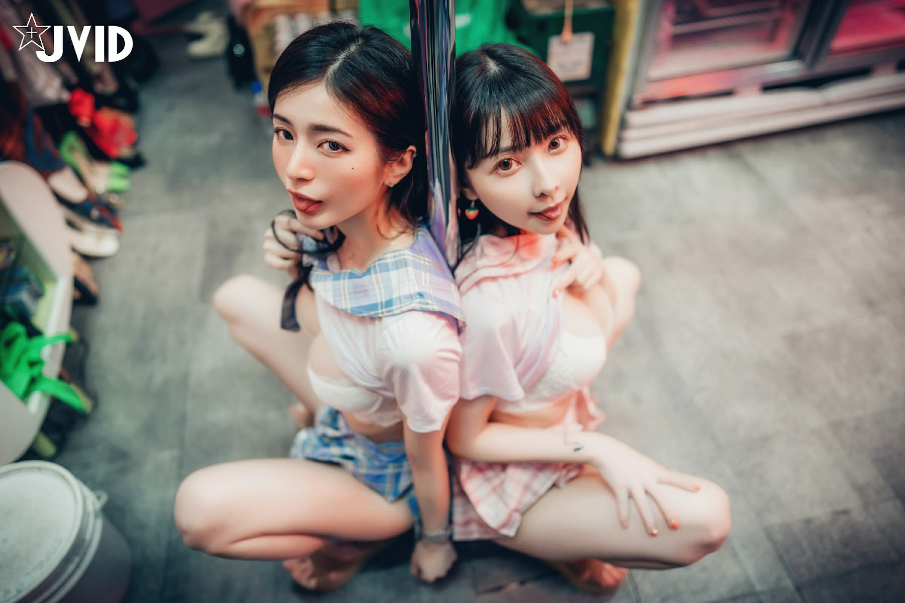 [JVID] 辰辰 & 胎尼 – 檳榔西施情色妄想 - P204