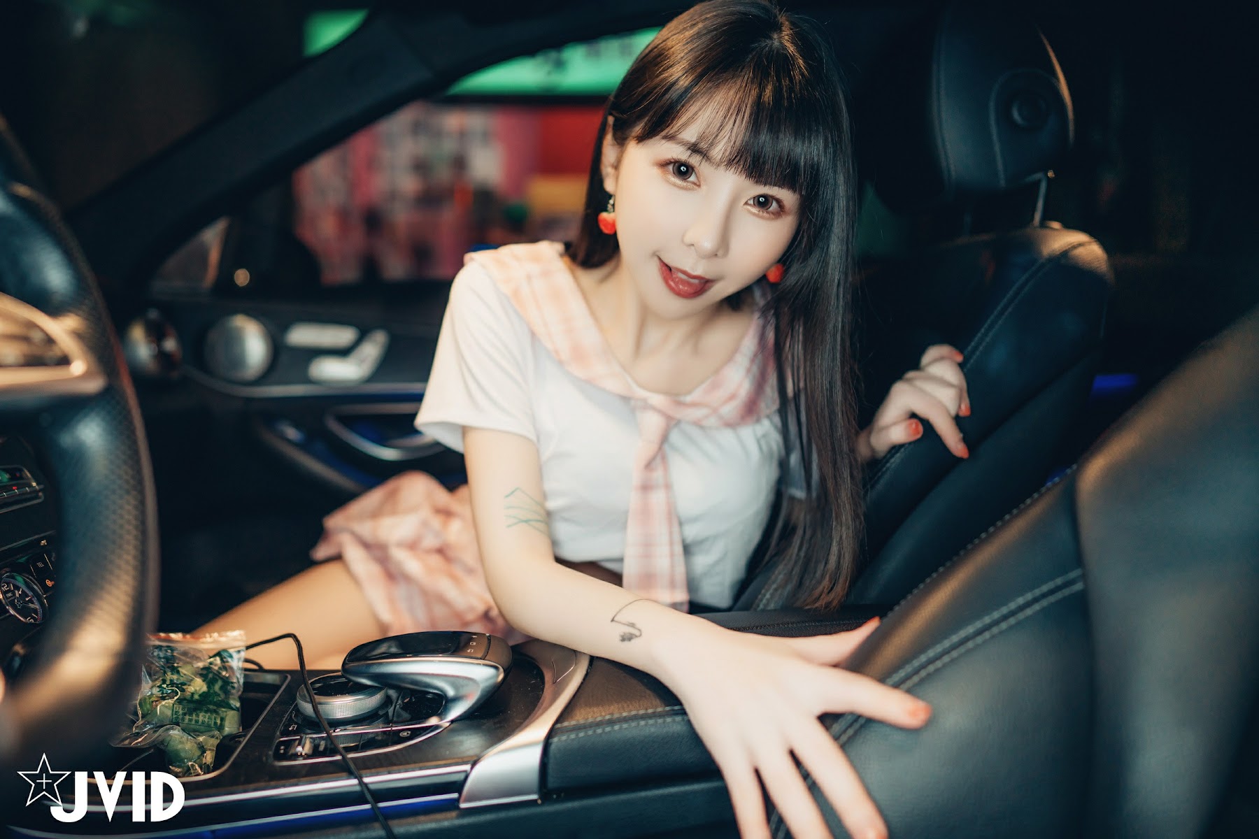 [JVID] 辰辰 & 胎尼 – 檳榔西施情色妄想 - P20