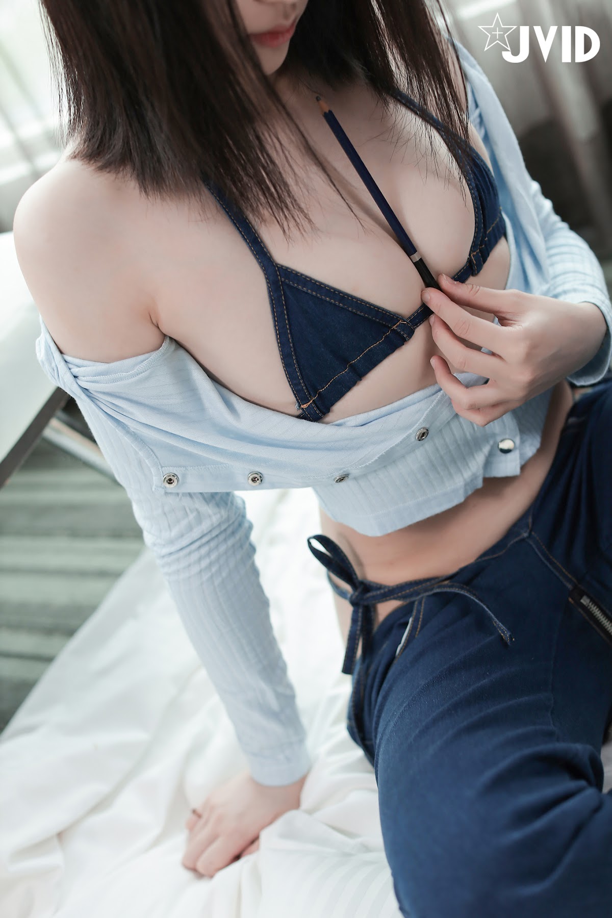 [JVID] 阿黎 – 性感女神阿 黎吉他妹妹 - P119