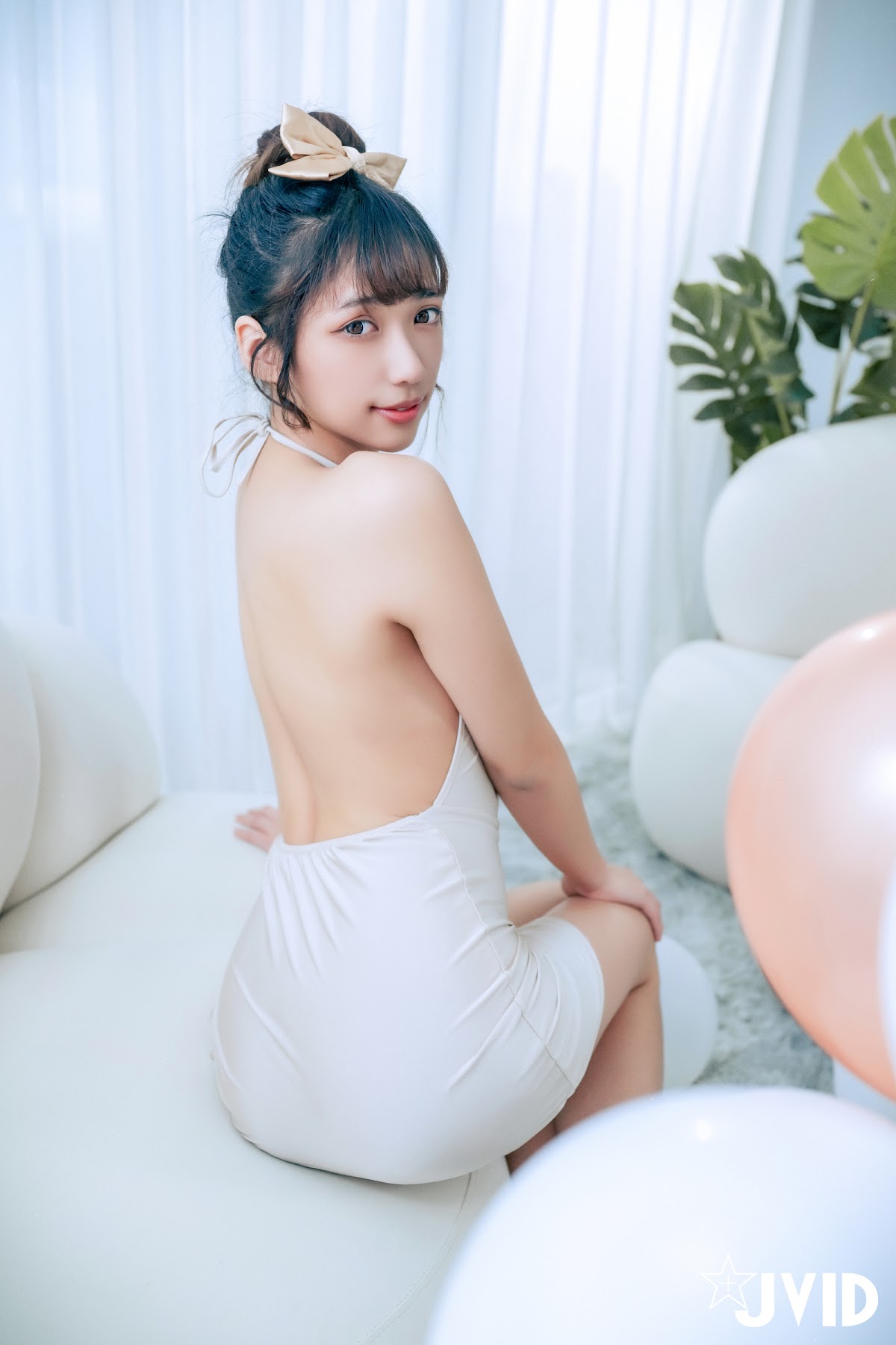[JVID] 井野奈 & 肉包 – 色慾融合の閨蜜慶生派對 - P13
