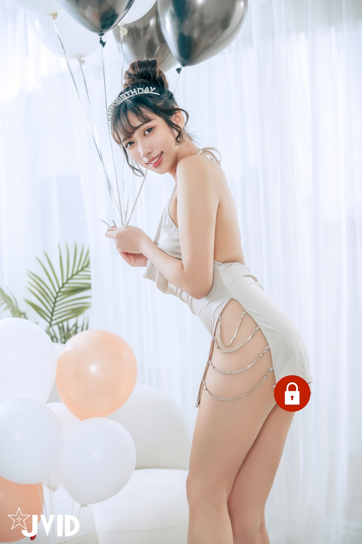 [JVID] 井野奈 & 肉包 – 色慾融合の閨蜜慶生派對 - P7