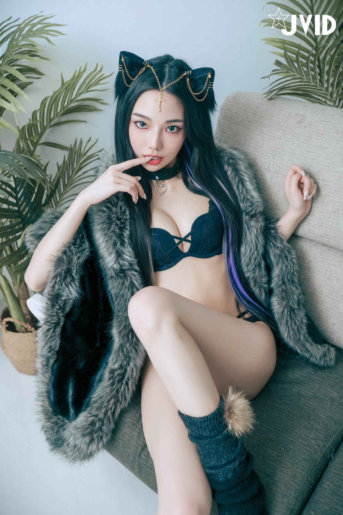 [JVID] 啾啾 – 牛奶成功收編冶豔的黑貓娘 - P199