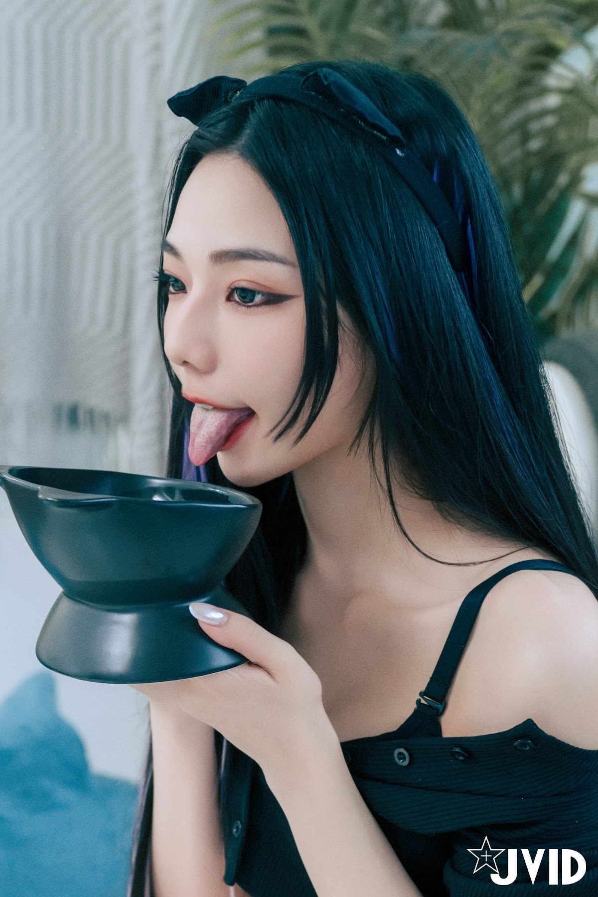 [JVID] 啾啾 – 牛奶成功收編冶豔的黑貓娘 - P53