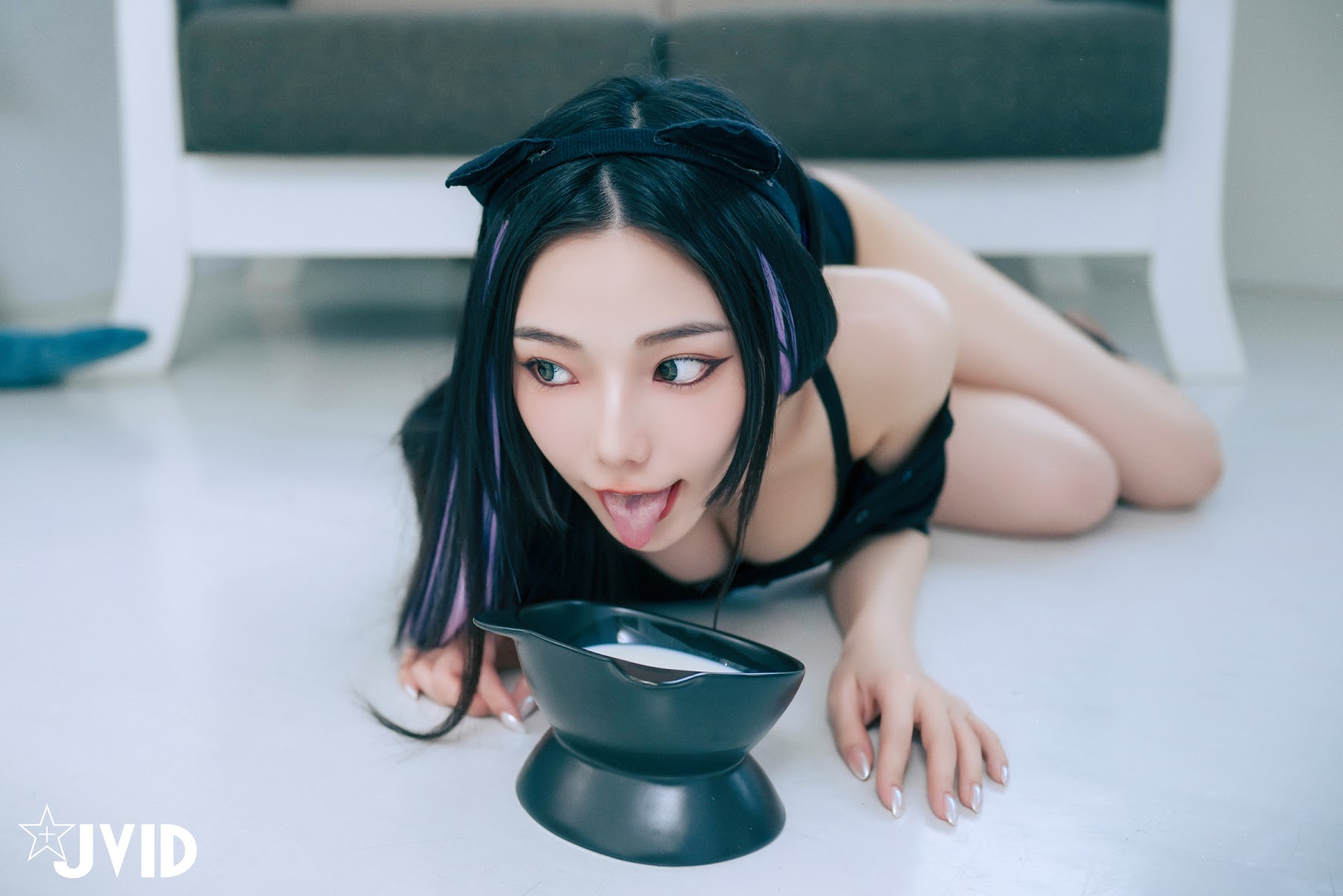 [JVID] 啾啾 – 牛奶成功收編冶豔的黑貓娘 - P94