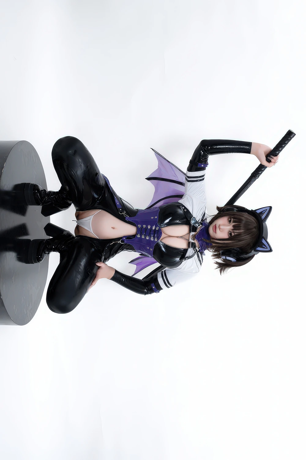 Cosplay 柒柒要乖哦 – 猎狼女 - P46