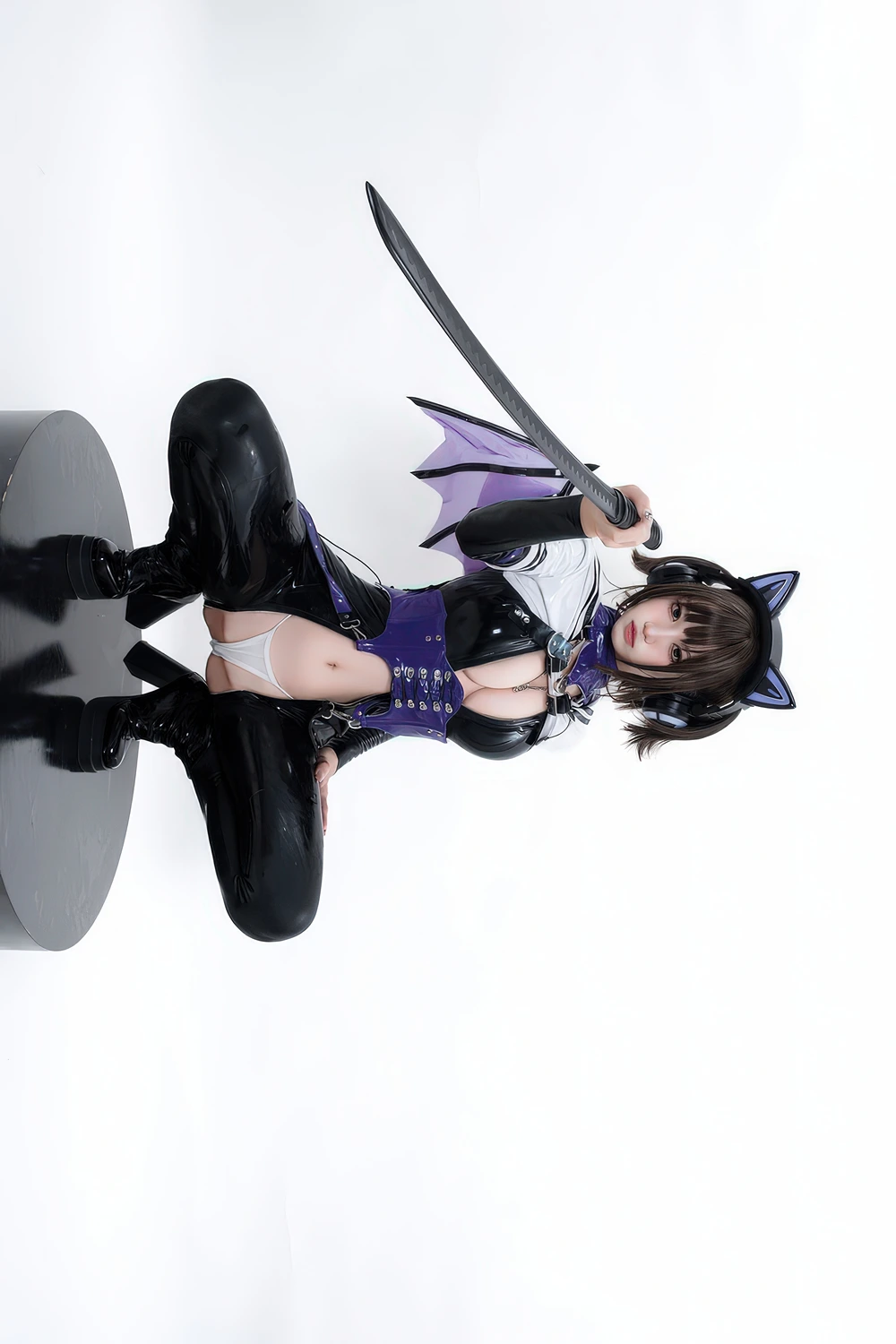 Cosplay 柒柒要乖哦 – 猎狼女 - P47