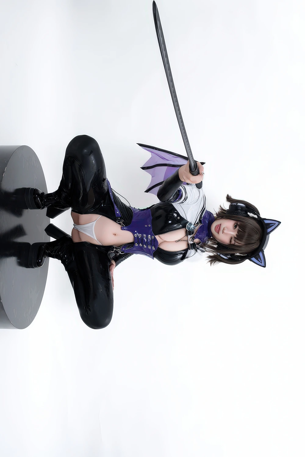 Cosplay 柒柒要乖哦 – 猎狼女 - P48