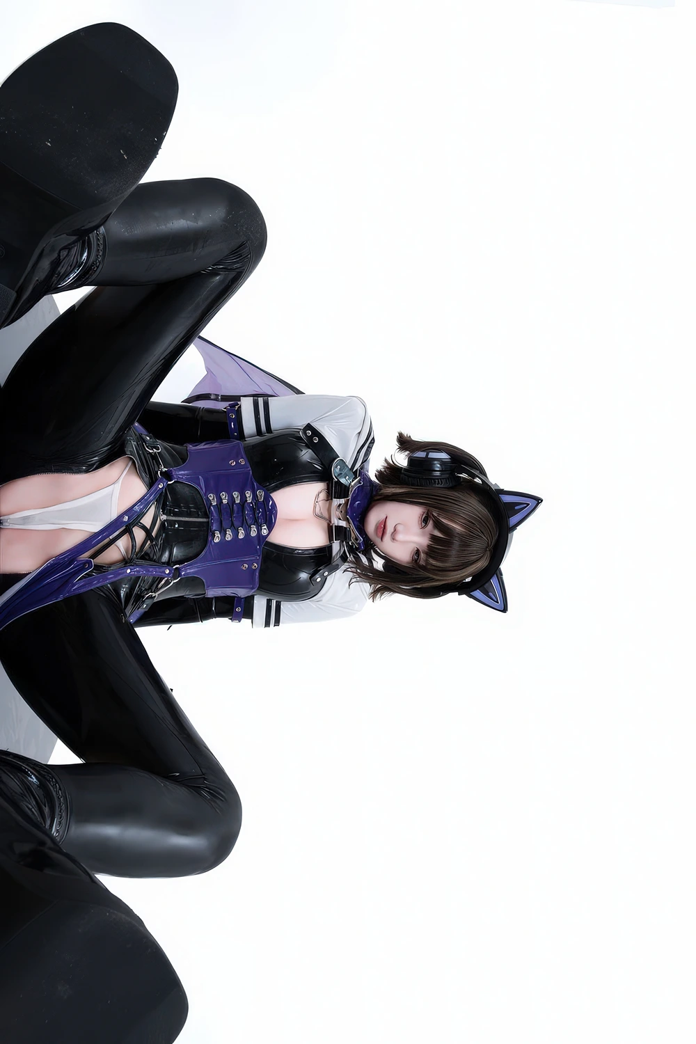 Cosplay 柒柒要乖哦 – 猎狼女 - P54
