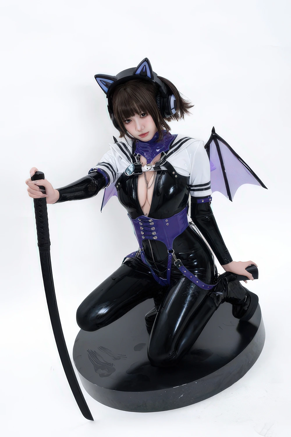 Cosplay 柒柒要乖哦 – 猎狼女 - P8