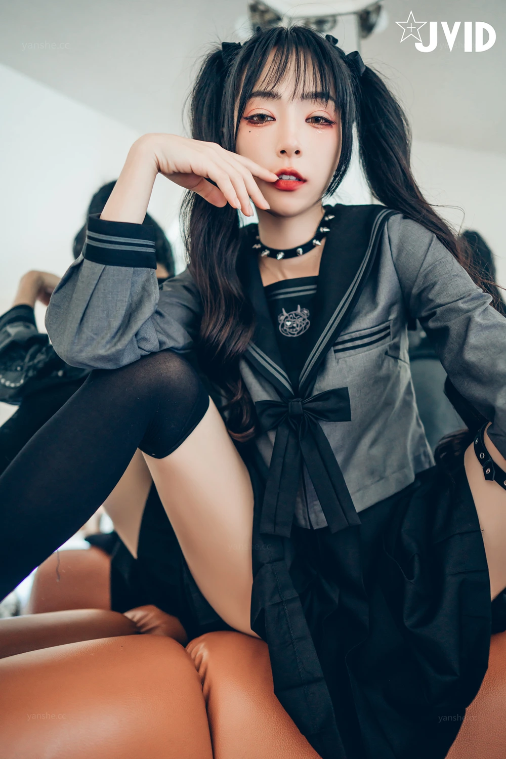 JVID 飄飄哥 – 色色妄想系列 校花也是大姐頭 Set.01 - P12