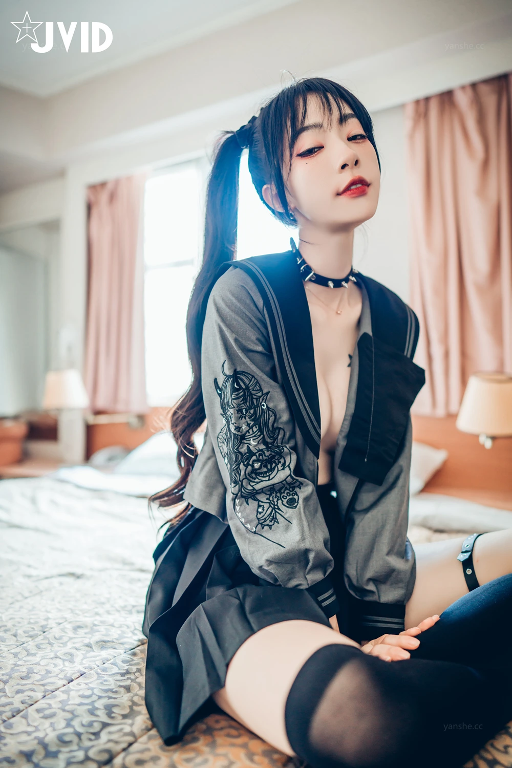 JVID 飄飄哥 – 色色妄想系列 校花也是大姐頭 Set.01 - P33
