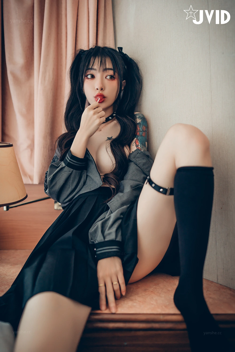 JVID 飄飄哥 – 色色妄想系列 校花也是大姐頭 Set.01 - P41
