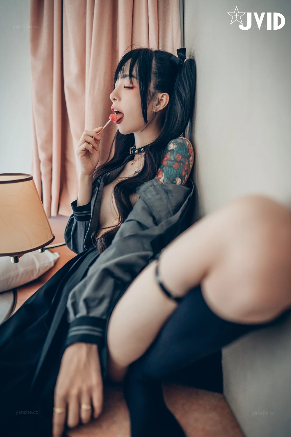 JVID 飄飄哥 – 色色妄想系列 校花也是大姐頭 Set.01 - P42