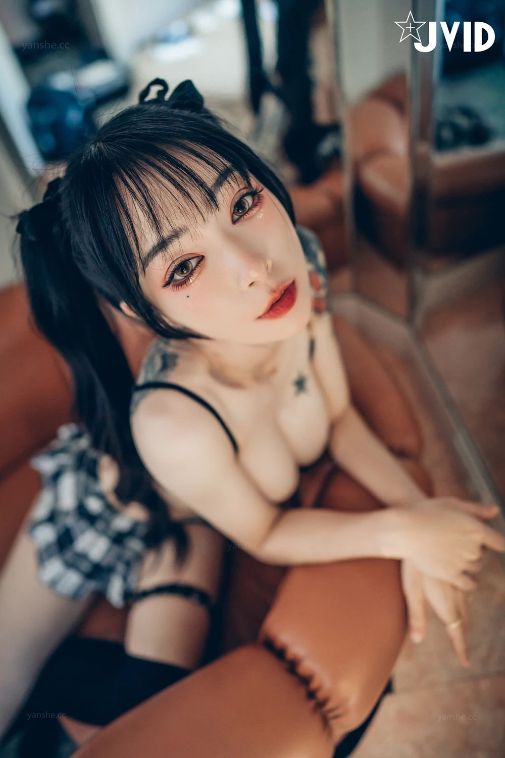 JVID 飄飄哥 – 色色妄想系列 校花也是大姐頭 Set.01 - P53