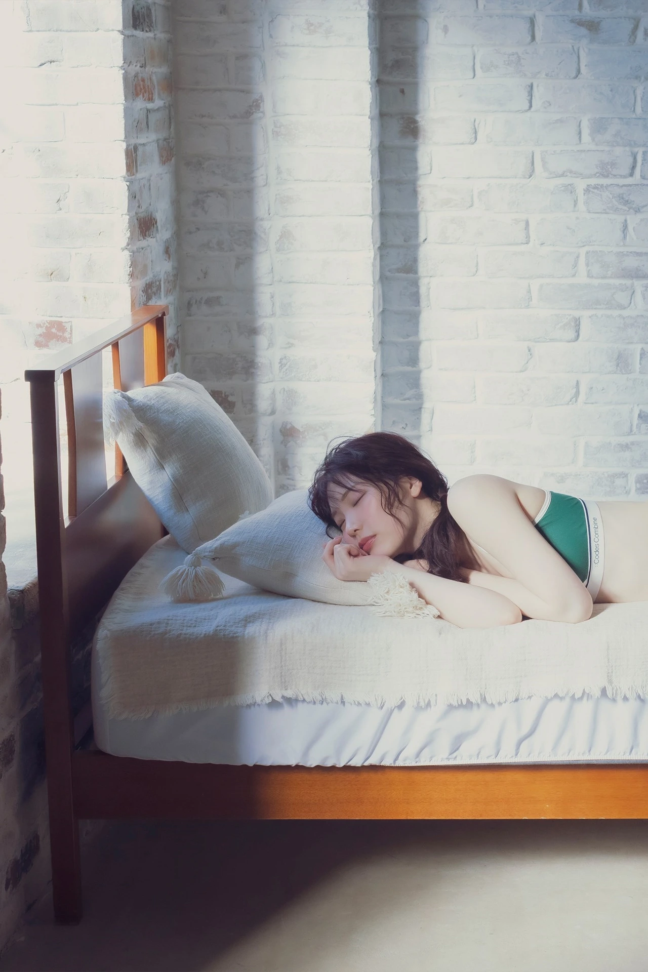 Mio Ishikawa 石川澪, FRIDAYデジタル写真集 「Candy Pink Vol.02」 - P3
