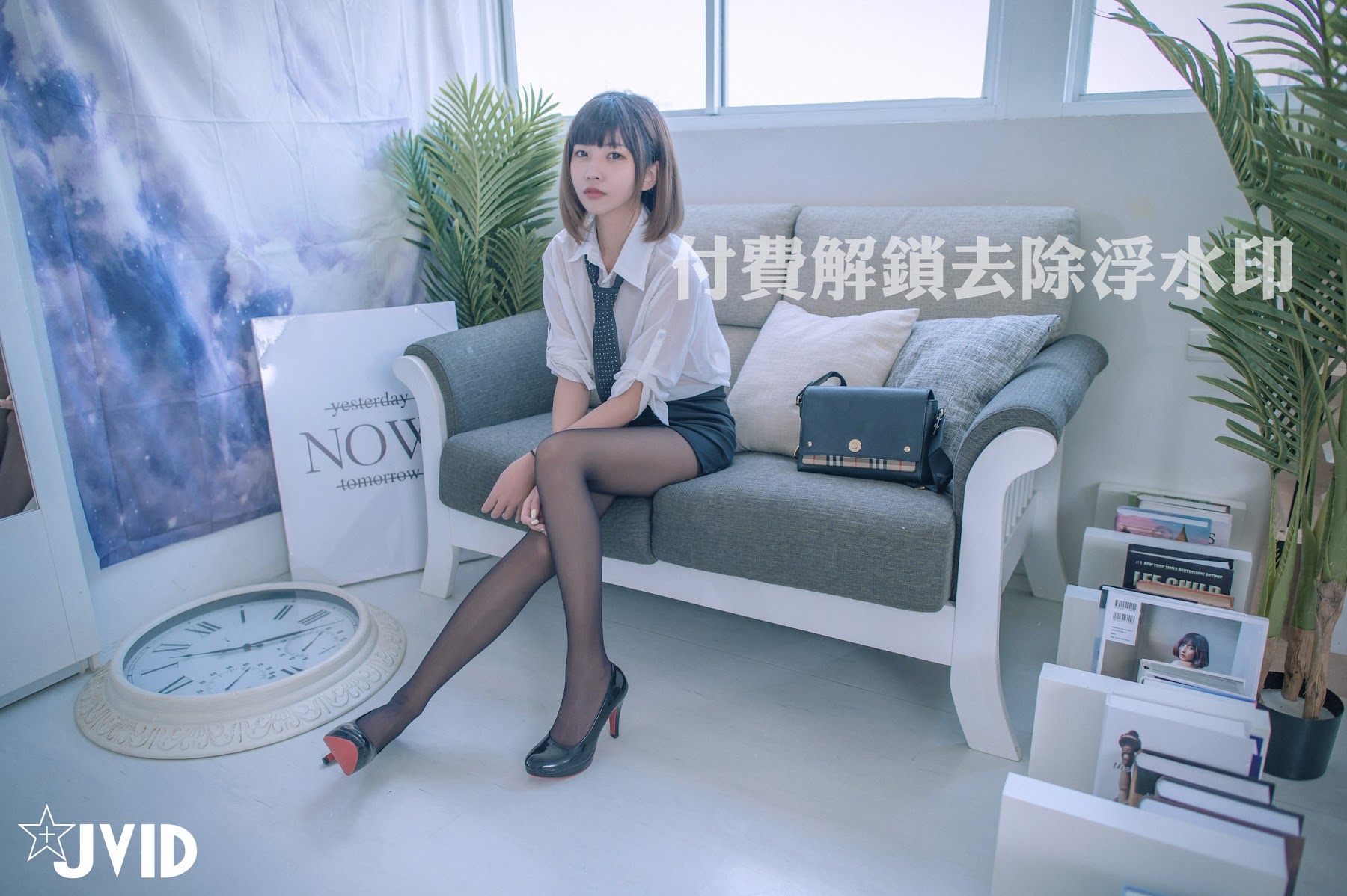 [JVID] 果宝宝 – 面試遇到變態公司果寶寶 - P147