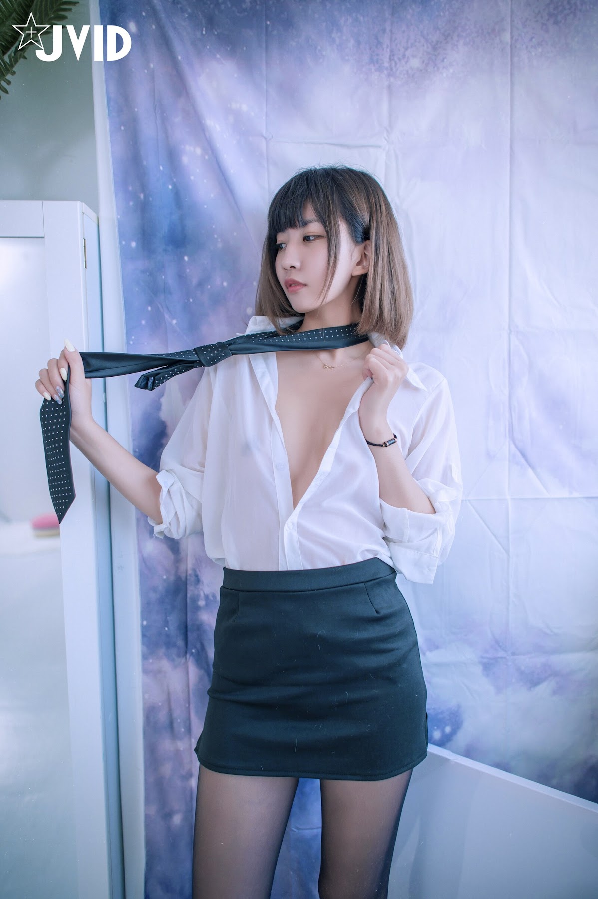[JVID] 果宝宝 – 面試遇到變態公司果寶寶 - P41