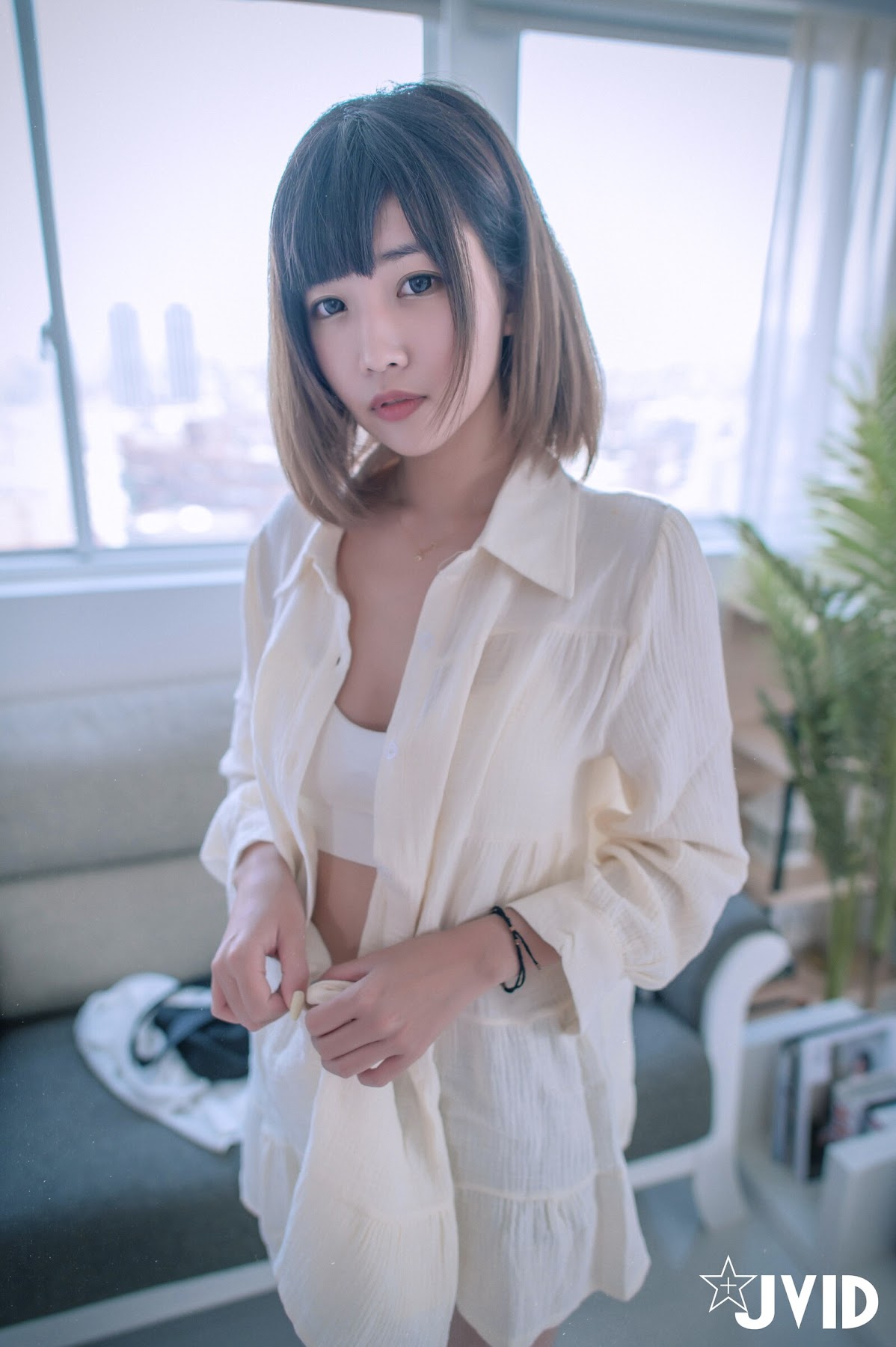 [JVID] 果宝宝 – 面試遇到變態公司果寶寶 - P57