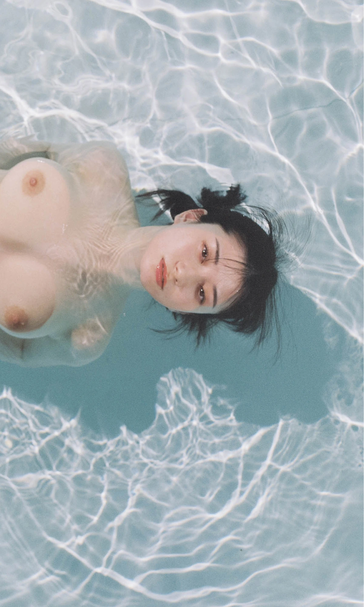 Kanna Seto 瀬戸環奈, 写真集 「裸のマーメイド」 - P72