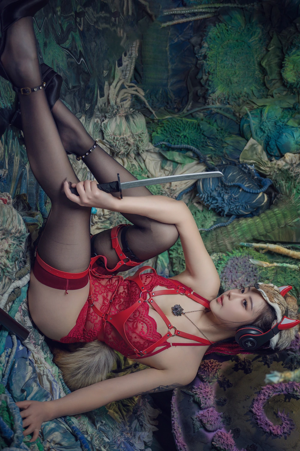 Cosplay 奈汐酱nice – 猎狼女 - P9