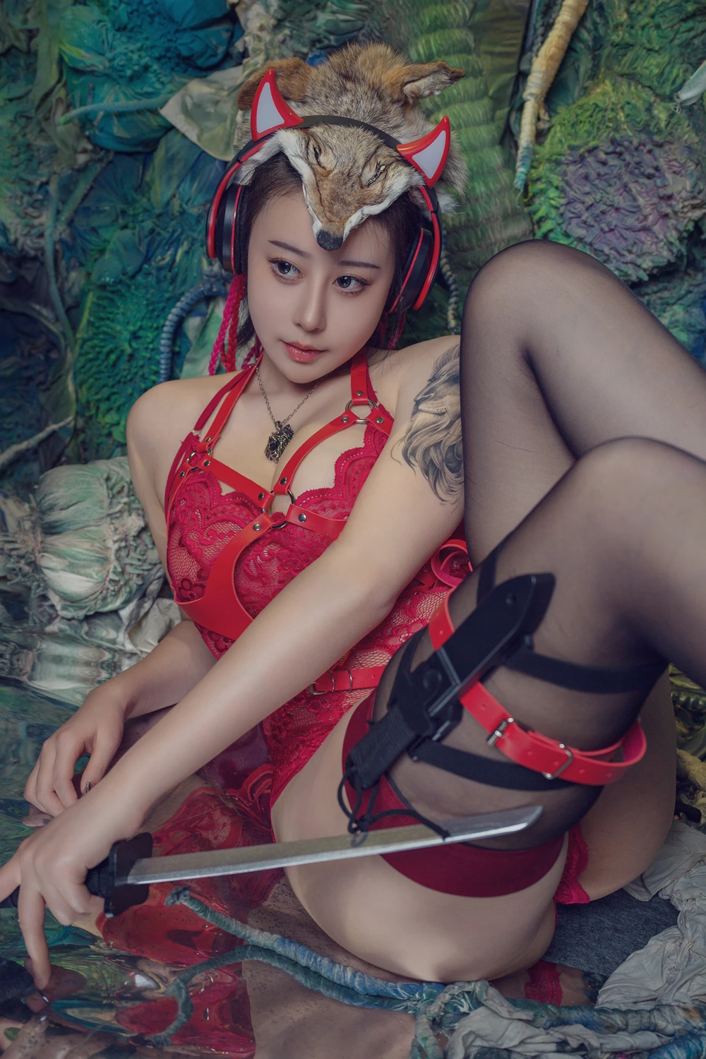 Cosplay 奈汐酱nice – 猎狼女 - P27