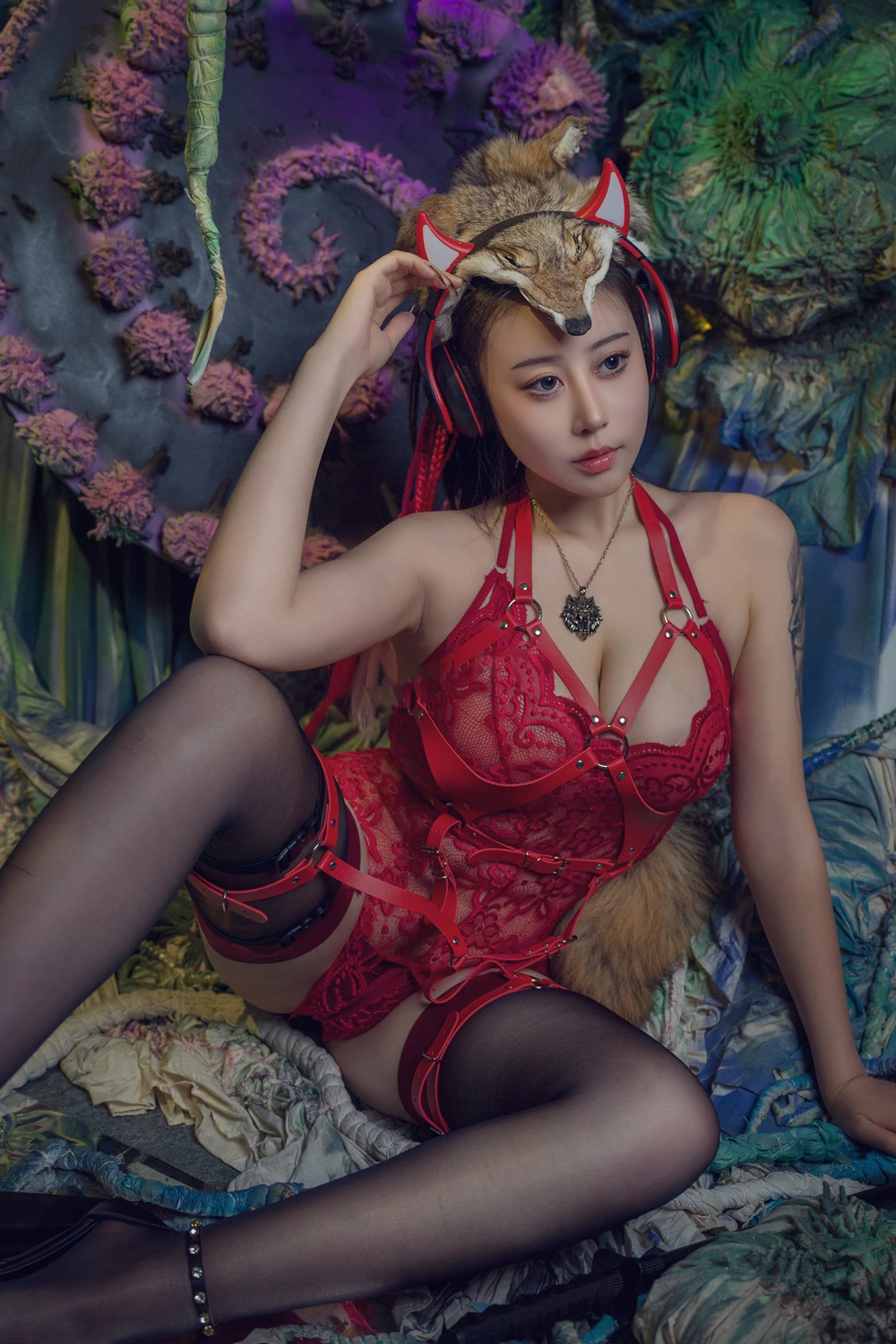 Cosplay 奈汐酱nice – 猎狼女 - P3