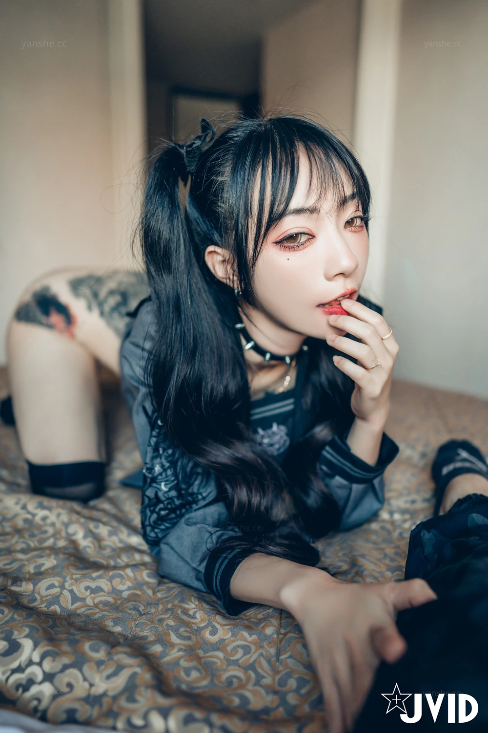 JVID 飄飄哥 – 色色妄想系列 校花也是大姐頭 Set.02 - P14