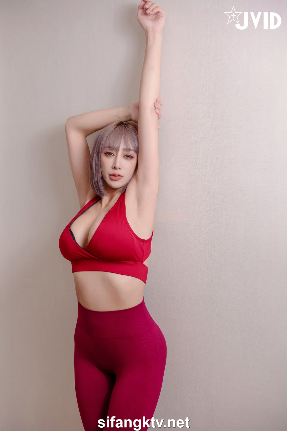 [JVID] Sharon 雪倫 – 健身學員 強制脫衣 特寫掰穴 - P94