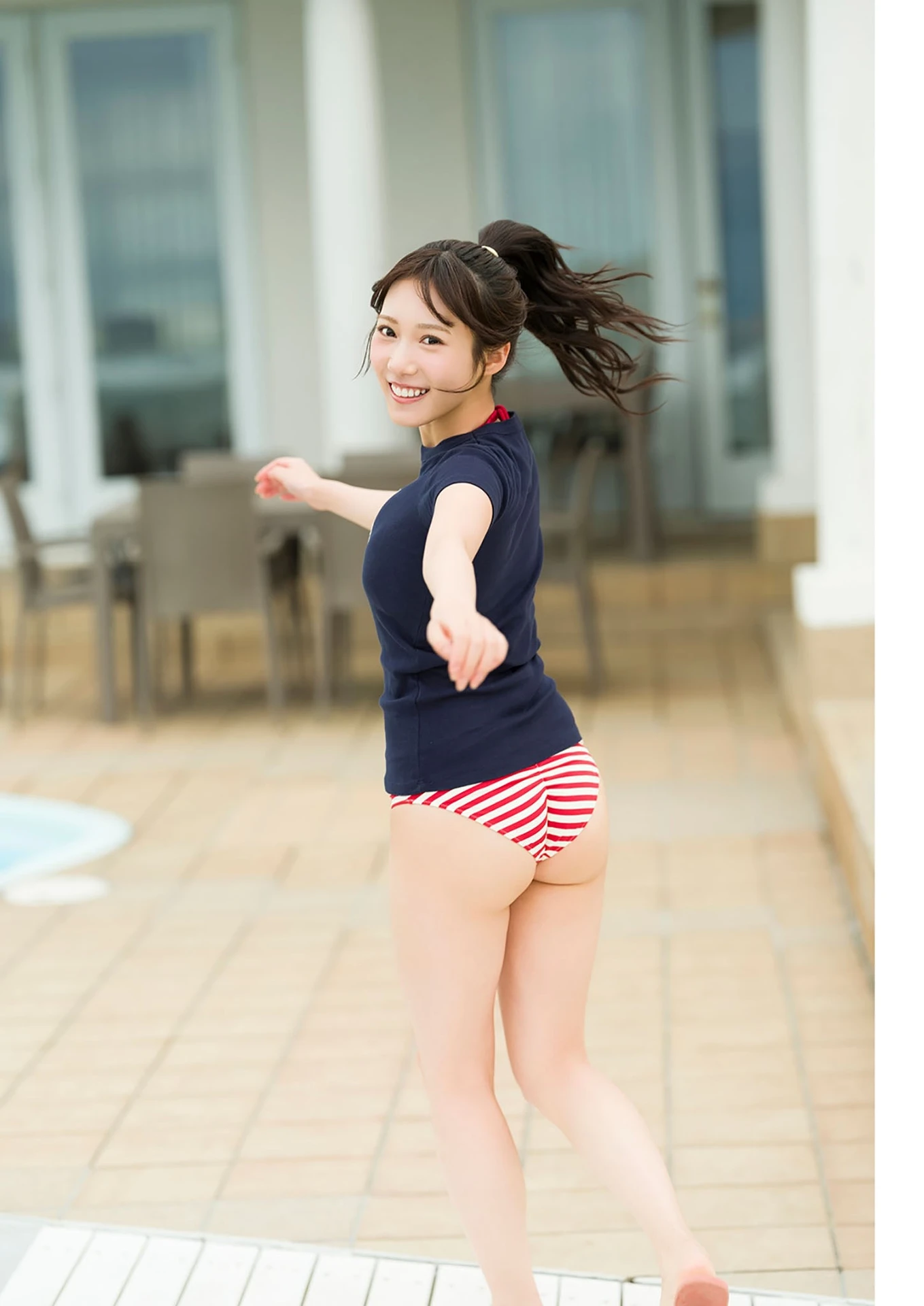 Sumire Yokono 横野すみれ, 写真集 「きみと、すみれ。」 - P28