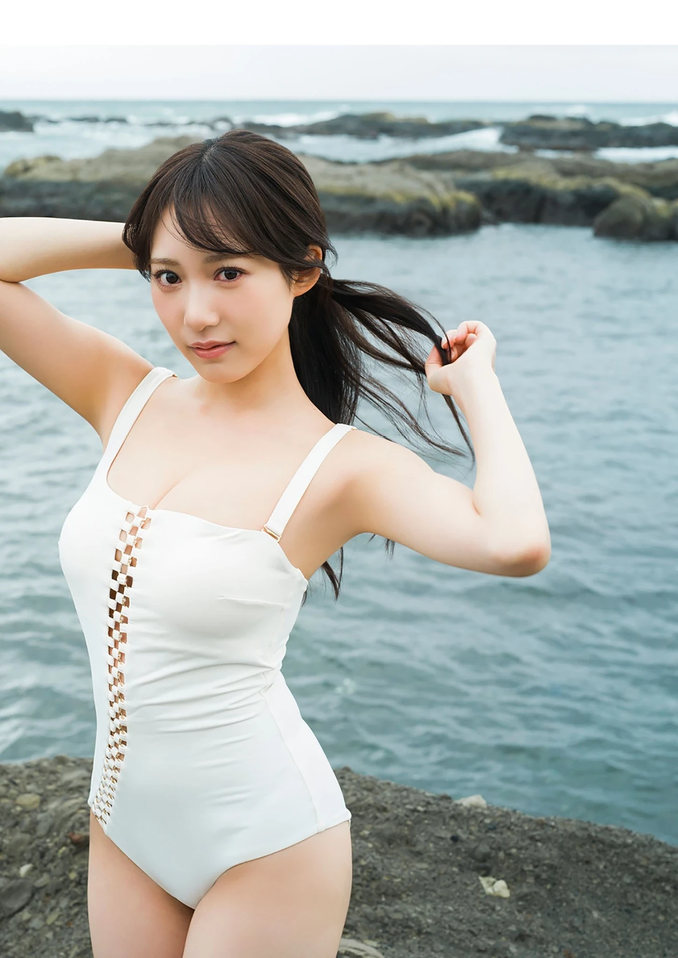 Sumire Yokono 横野すみれ, 写真集 「きみと、すみれ。」 - P45