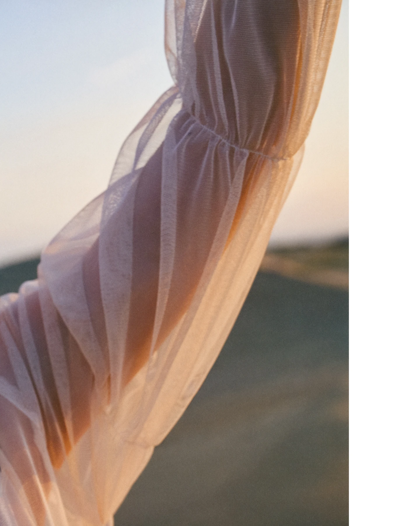 Ranze Terada 寺田蘭世, 1stデジタル写真集 「なぜ、忘れられないんだろう？」 - P117