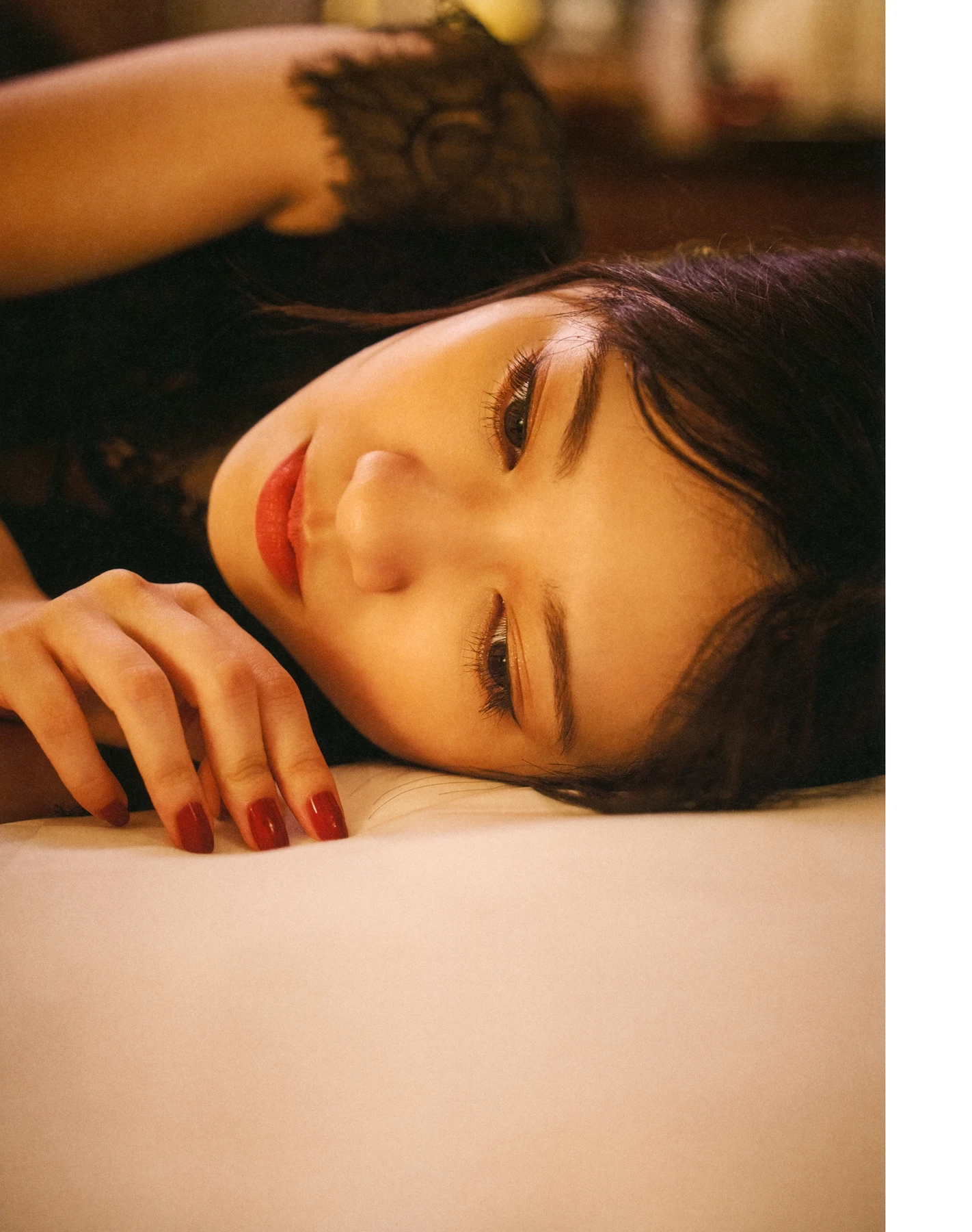 Ranze Terada 寺田蘭世, 1stデジタル写真集 「なぜ、忘れられないんだろう？」 - P39