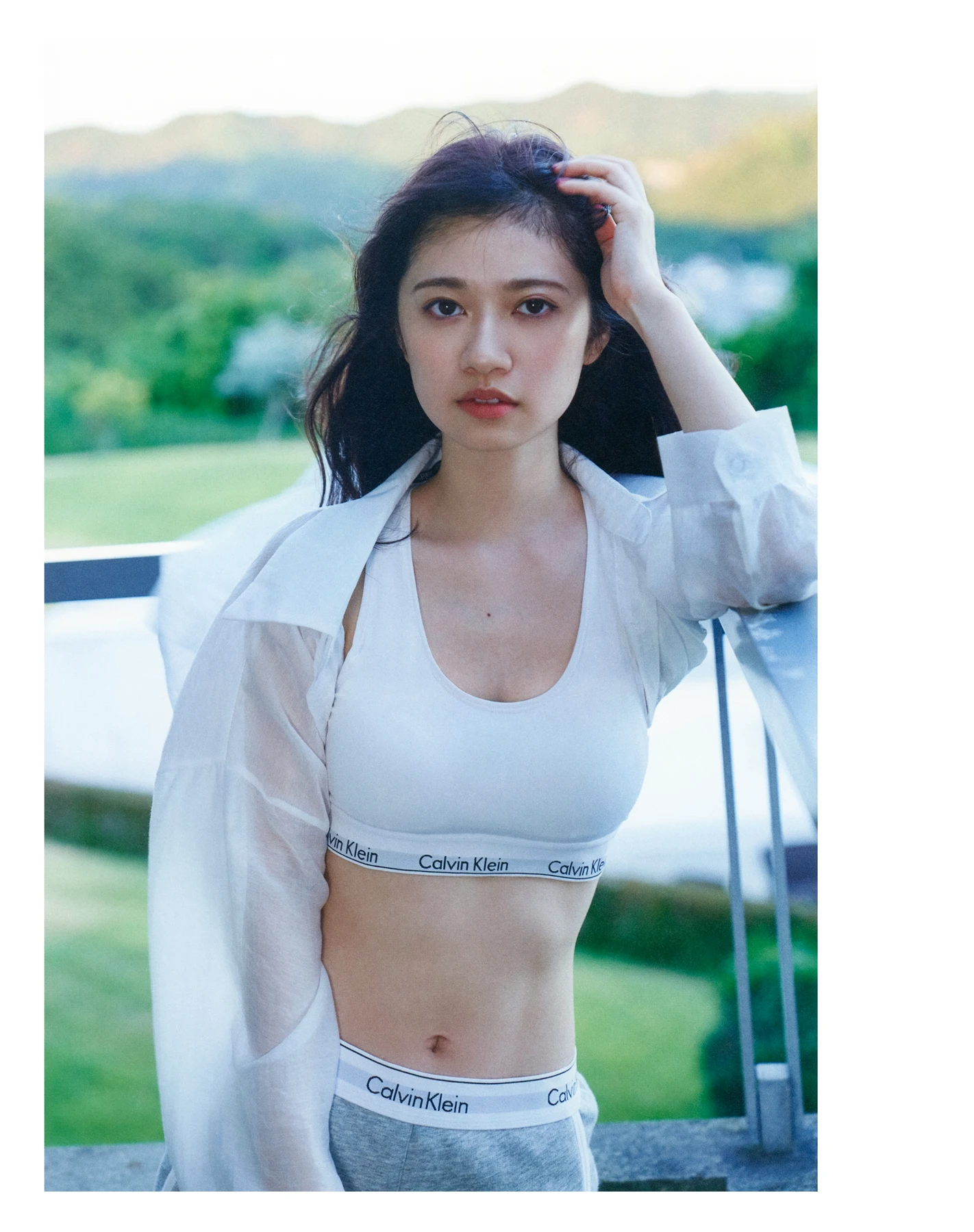 Ranze Terada 寺田蘭世, 1stデジタル写真集 「なぜ、忘れられないんだろう？」 - P81